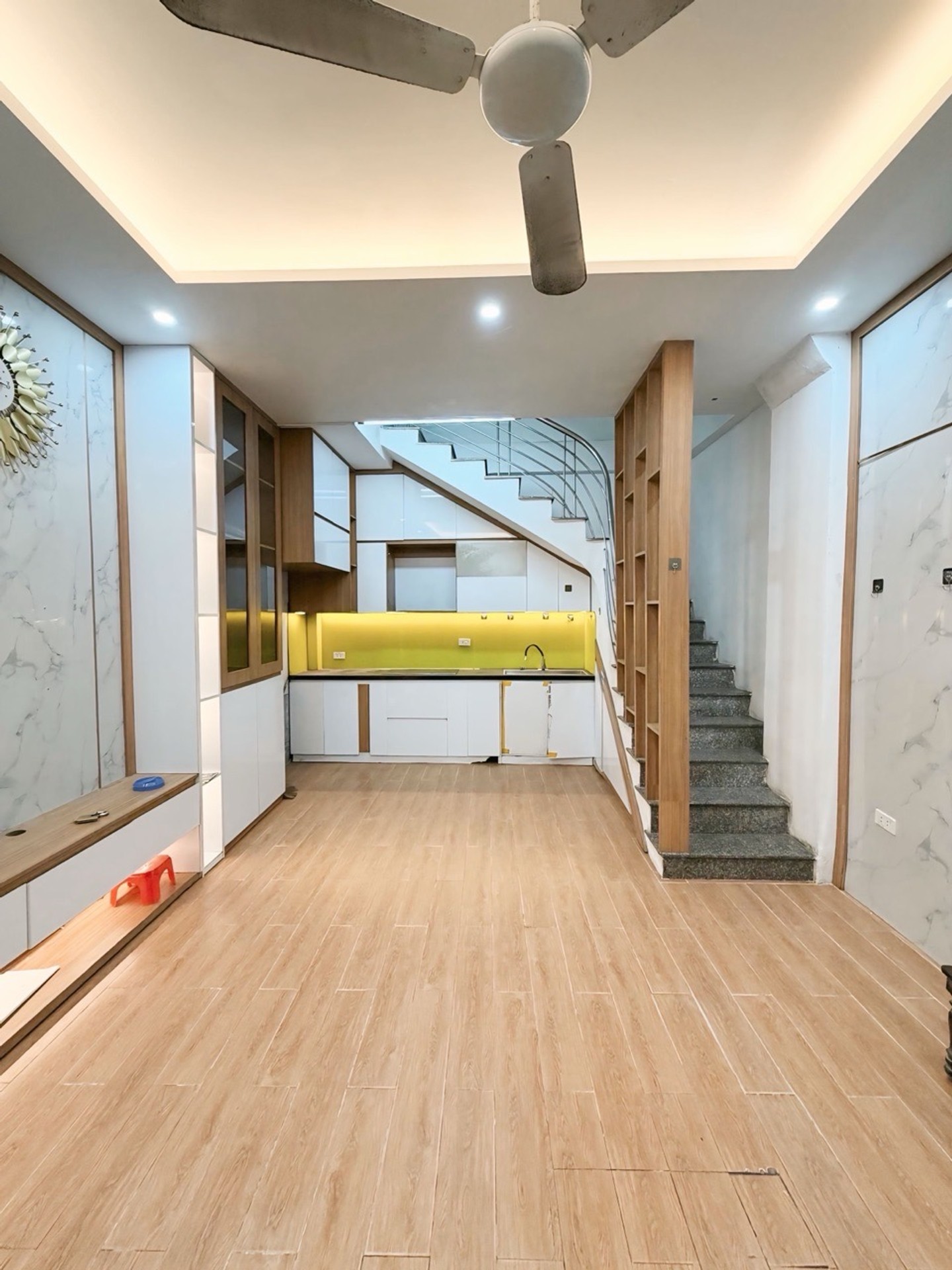Bán nhà 4 tầng lô góc 25m2 tại Thúy Lĩnh, Hoàng Mai