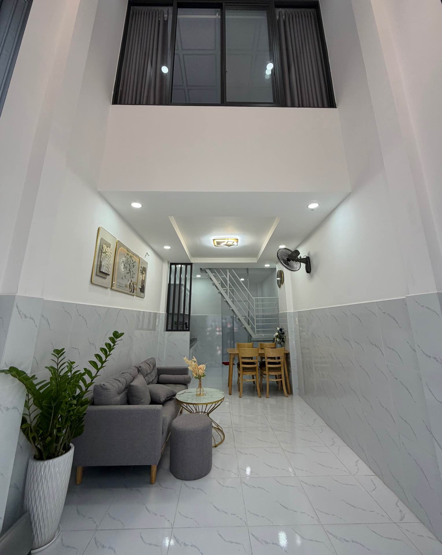 Bán nhà riêng 2 tầng 2PN tại Tân Bình, giáp Quận 10, giá 4,15 tỷ