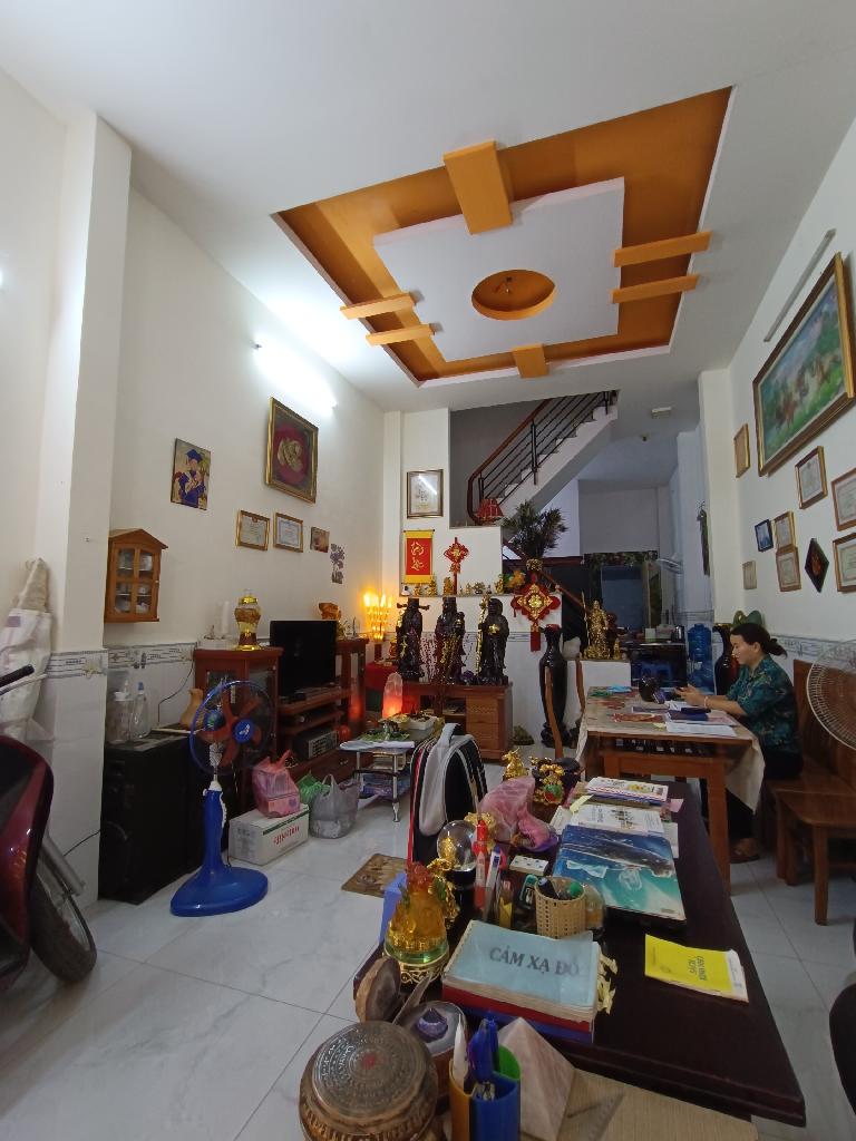 Nhà mặt phố sang trọng tại Bình Hưng Hòa với tiềm năng kinh doanh đẳng cấp