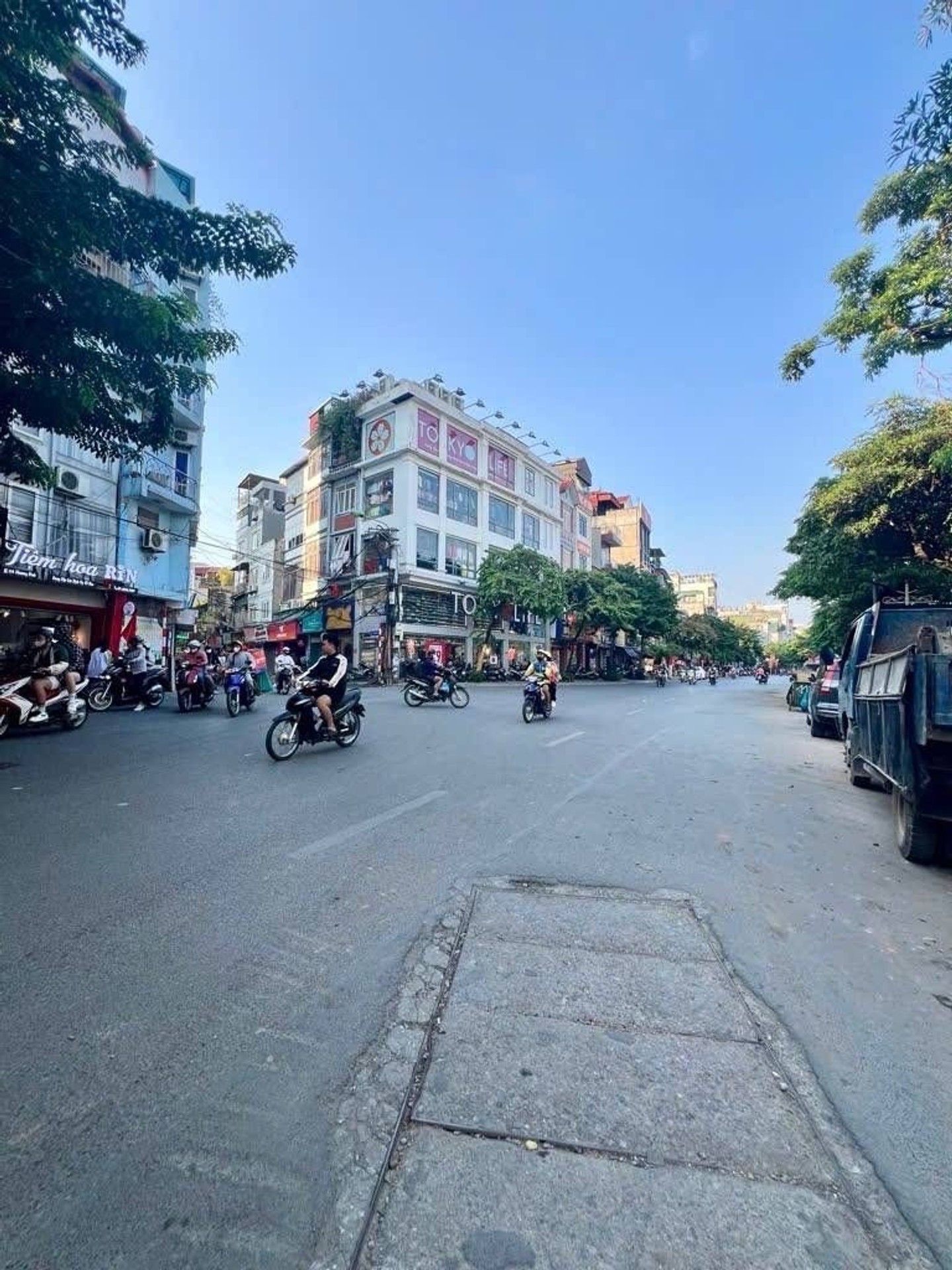 Bán nhà mặt phố 5 tầng trung tâm quận Thanh Xuân, diện tích 31 m², kinh doanh sầm uất