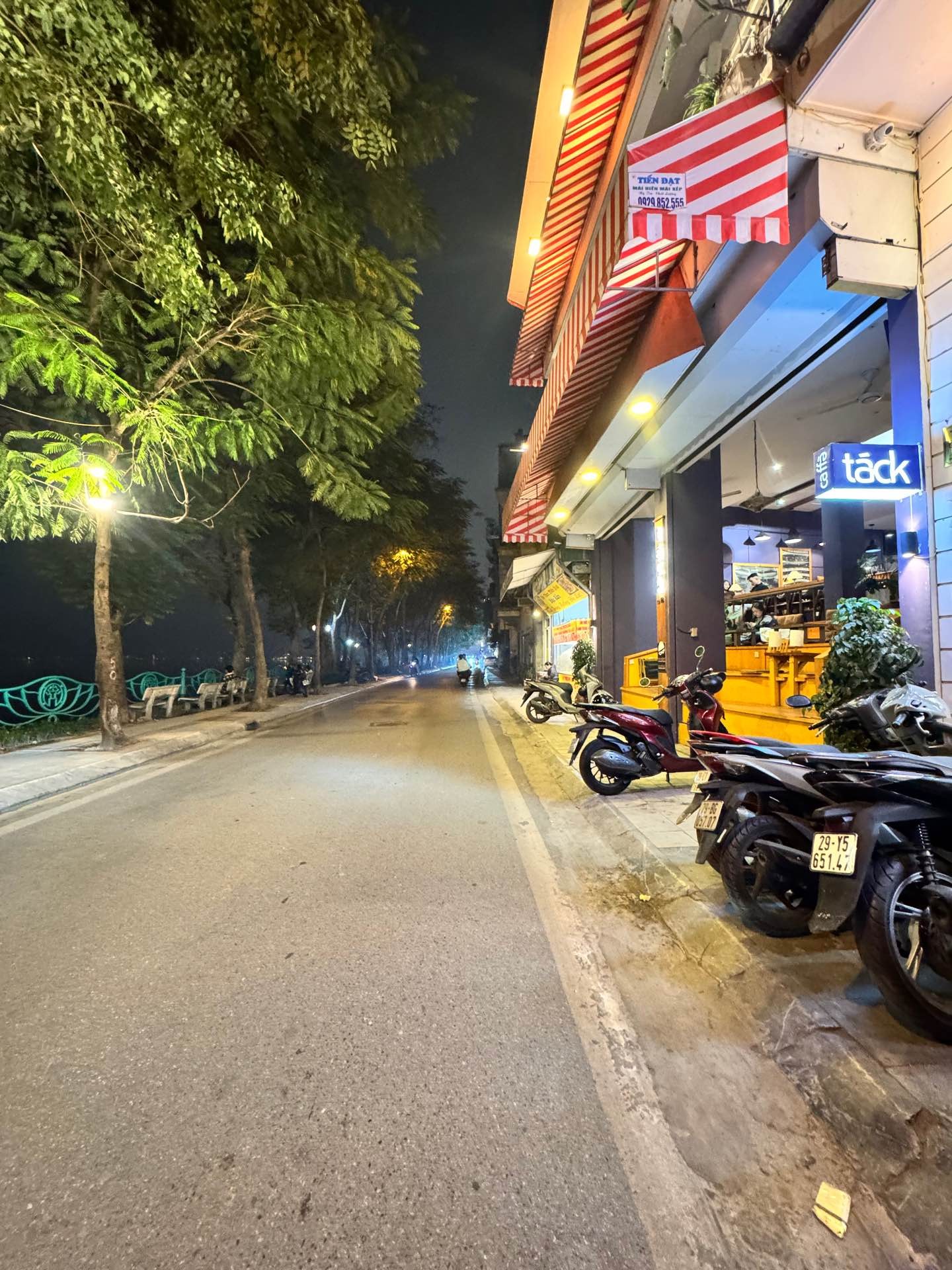 Bán Nhà 5 tầng kiên cố phố Nhật Chiêu, vài bước chân ra Hồ Tây, 4 phòng ngủ