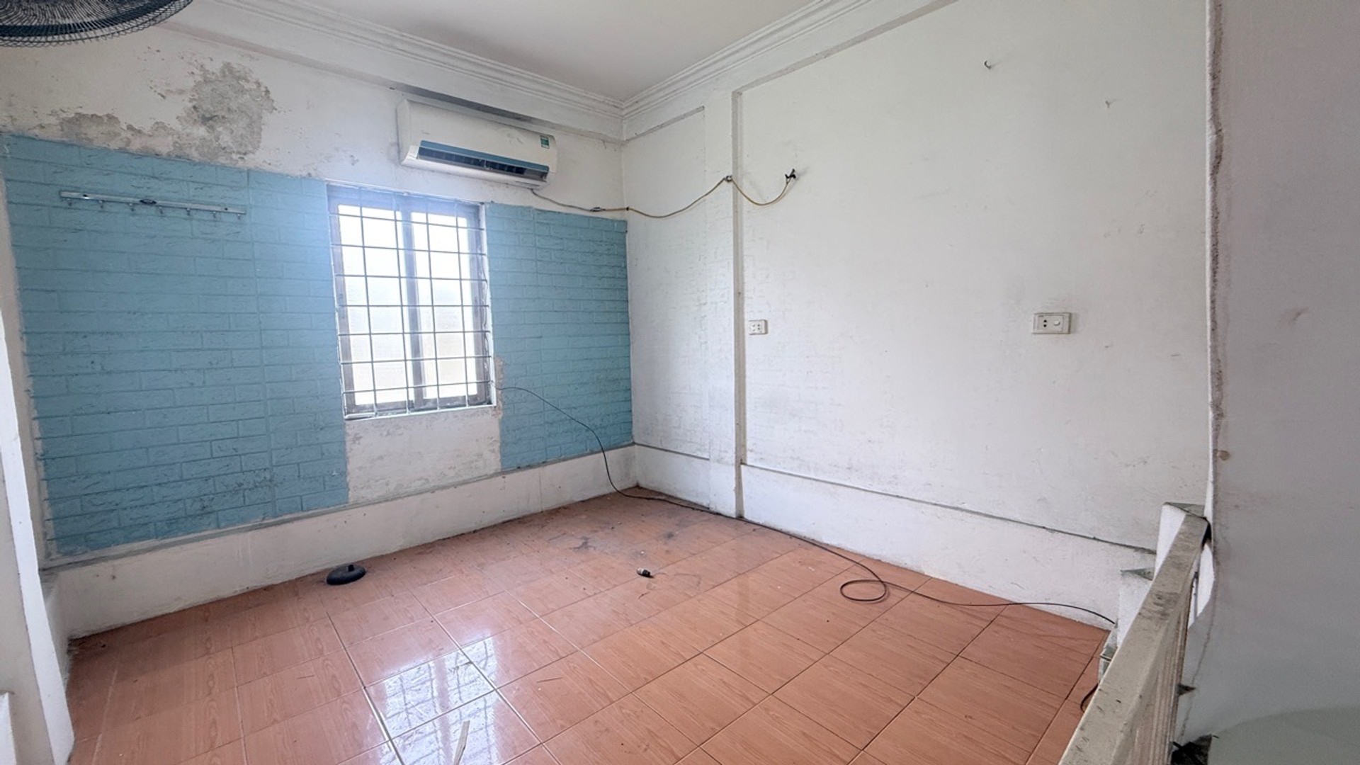 Mặt Phố Nguyễn Văn Trỗi, phân lô ô tô tránh, không quy hoạch chỉ 3,8 tỷ