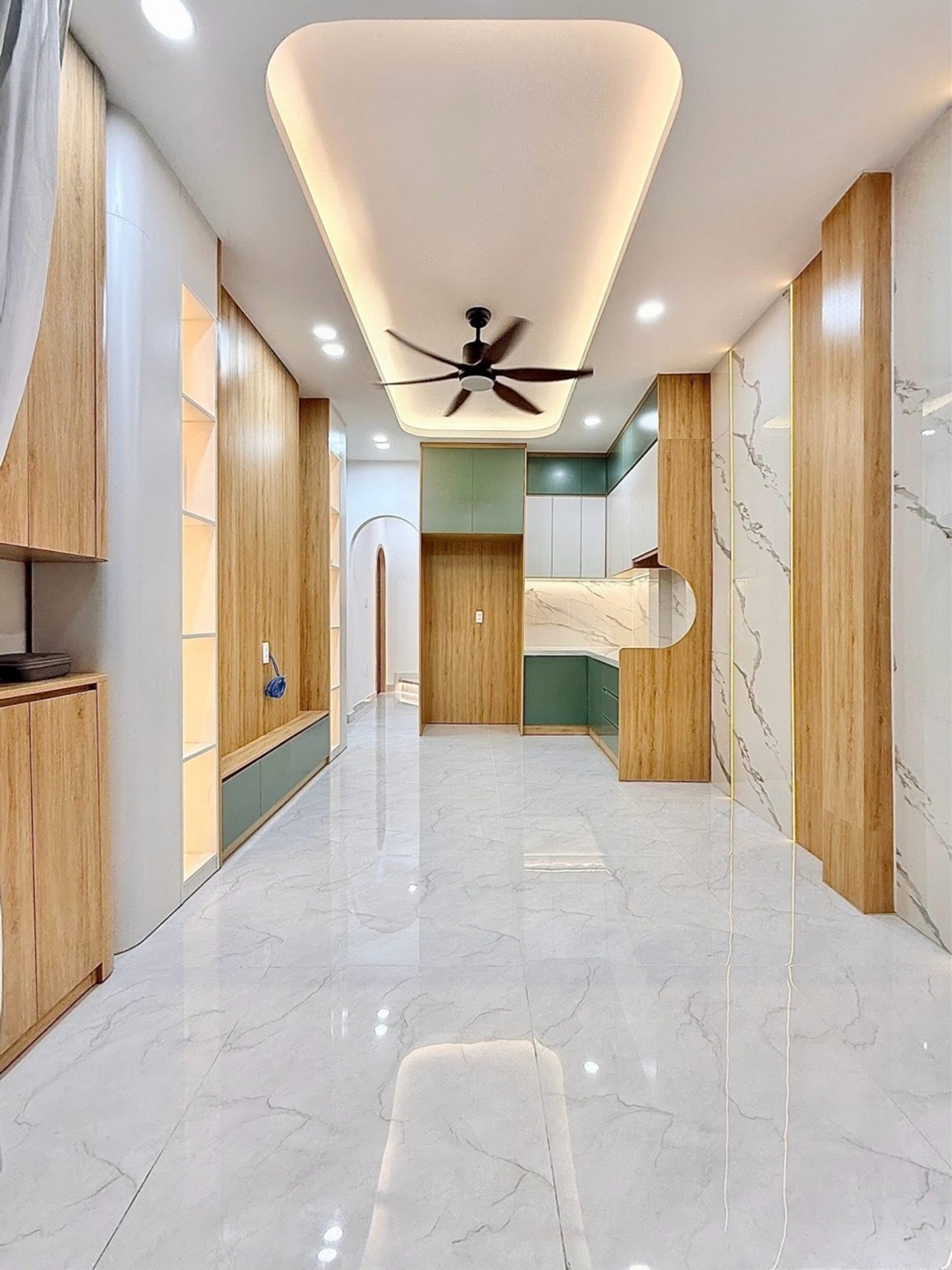 Bán nhà riêng 4 tầng 23m2 phường 5 quận 3 gần Võ Văn Tần