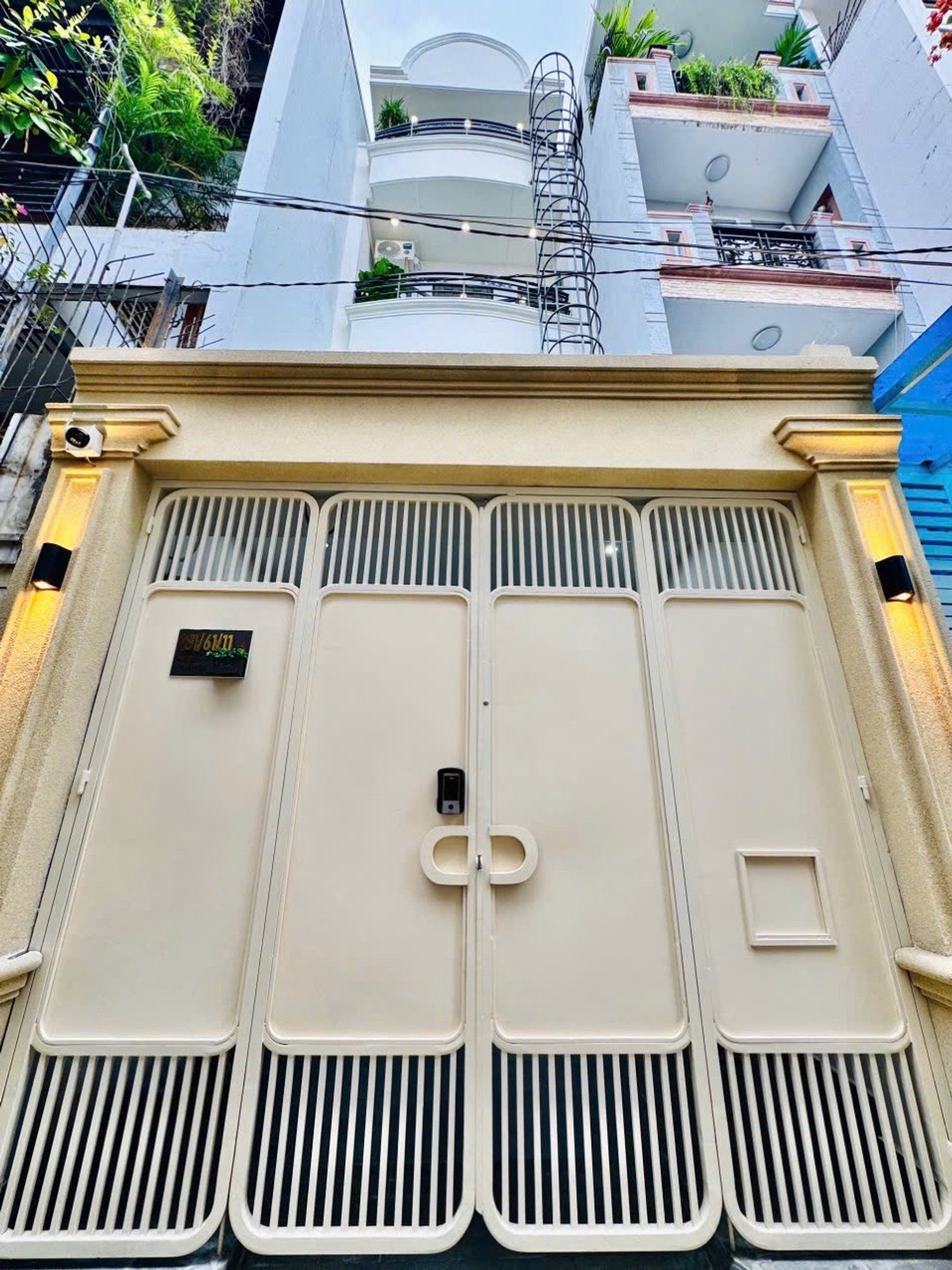 Bán nhà 4 tầng diện tích 77m² tại Phan Đăng Lưu, Phú Nhuận với giá 11.68 tỷ