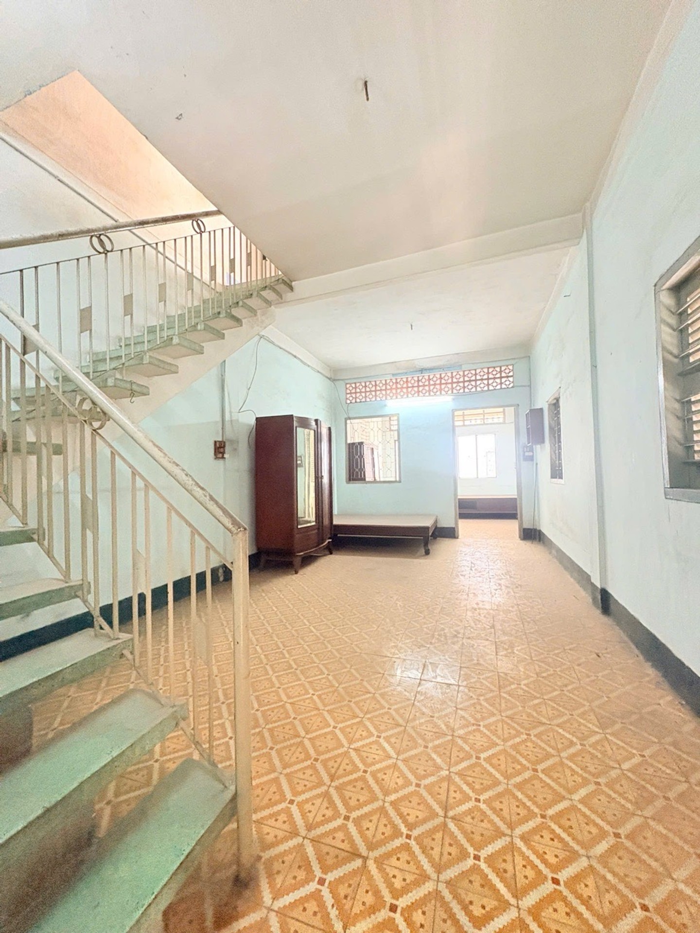 Bán nhà riêng 3 tầng tại Phường Tân Sơn Nhất, Tân Bình - nhà lô góc 3 mặt thoáng phù hợp đầu tư