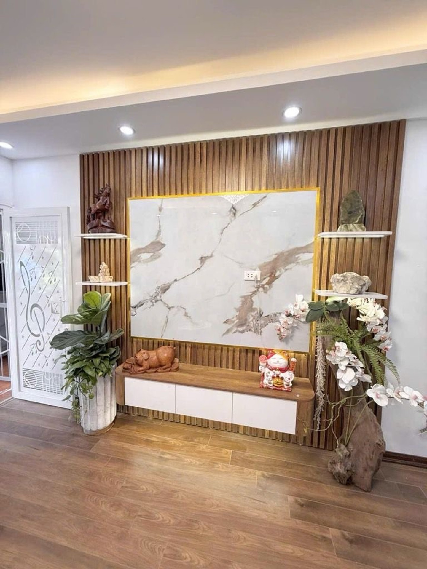 Căn hộ 2 tầng đẹp mê ly, giá siêu tốt tại Tân Xuân