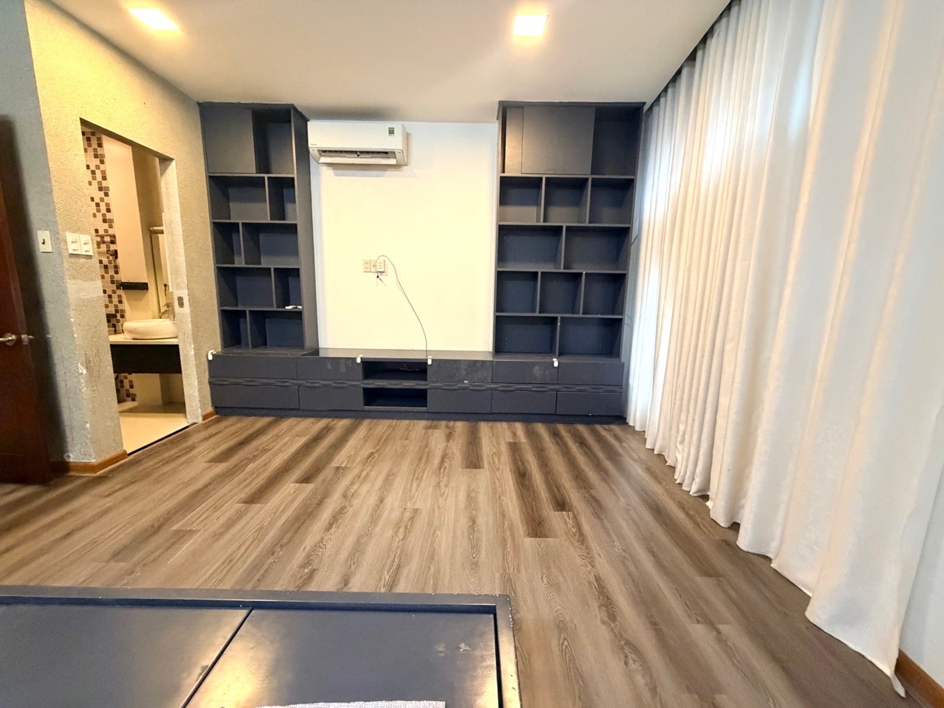 Bán nhà riêng 5 tầng hẻm ô tô Phan Tây Hồ, diện tích 33m², giá 8,3 tỷ đồng