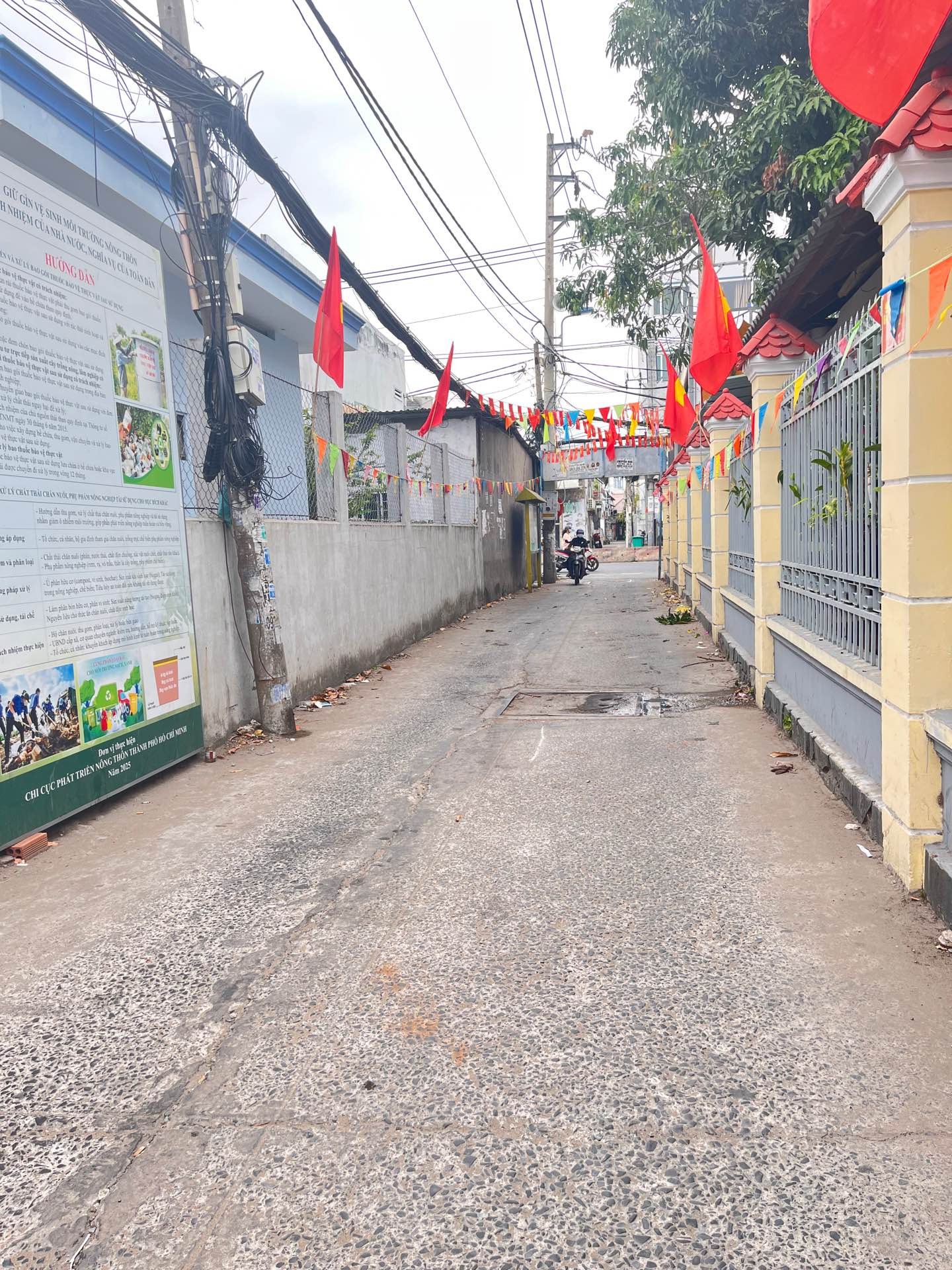 CHỦ GẤP LẮM RỒI. GIÁ MỚI CHỈ 5,85 TỎI CÒN THƯƠNG LƯỢNG.
NHÀ 2 MẶT TIỀN – KHÔNG LỘ GIỚI– SIÊU THOÁNG