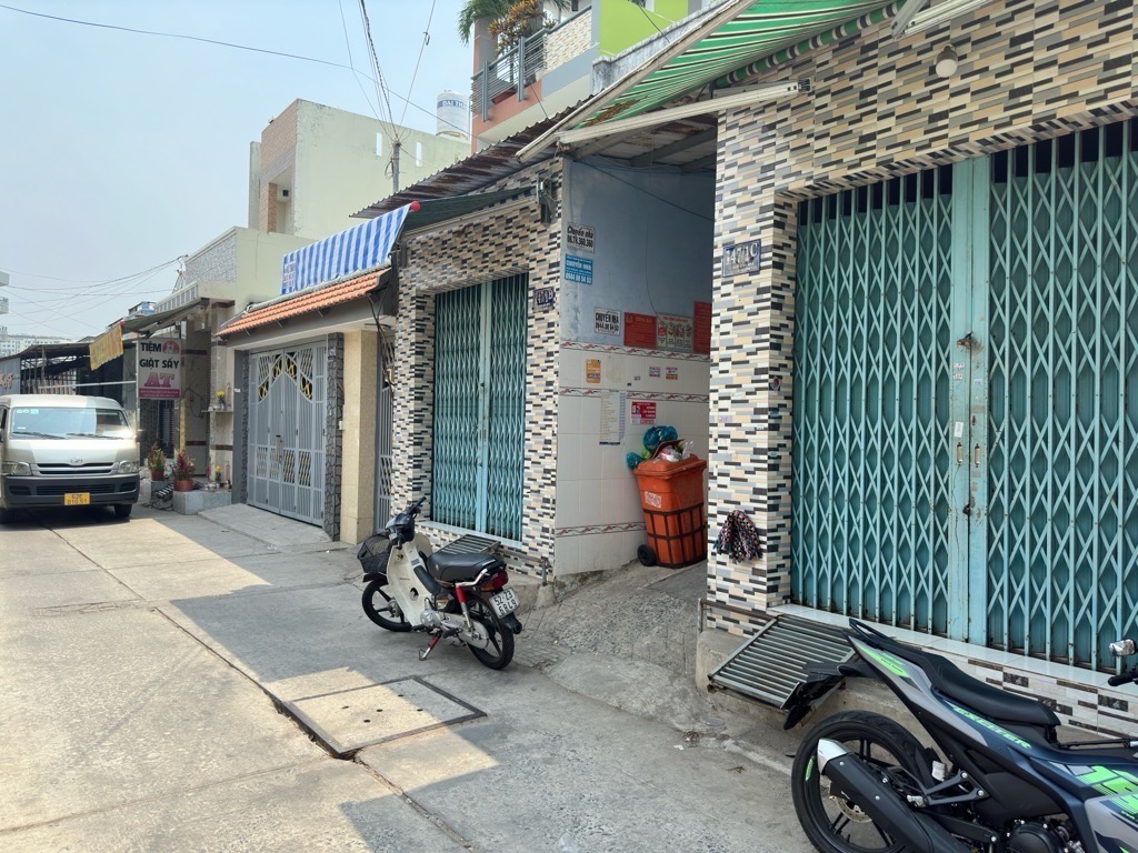 BÁN NHÀ ĐOẠN GIỮA TRỤC LÊ ĐÌNH CẨN BÌNH TÂN - 82M2 NGANG 4M 6PN ĐƯỜNG 6M GIÁ 5TY8 TL