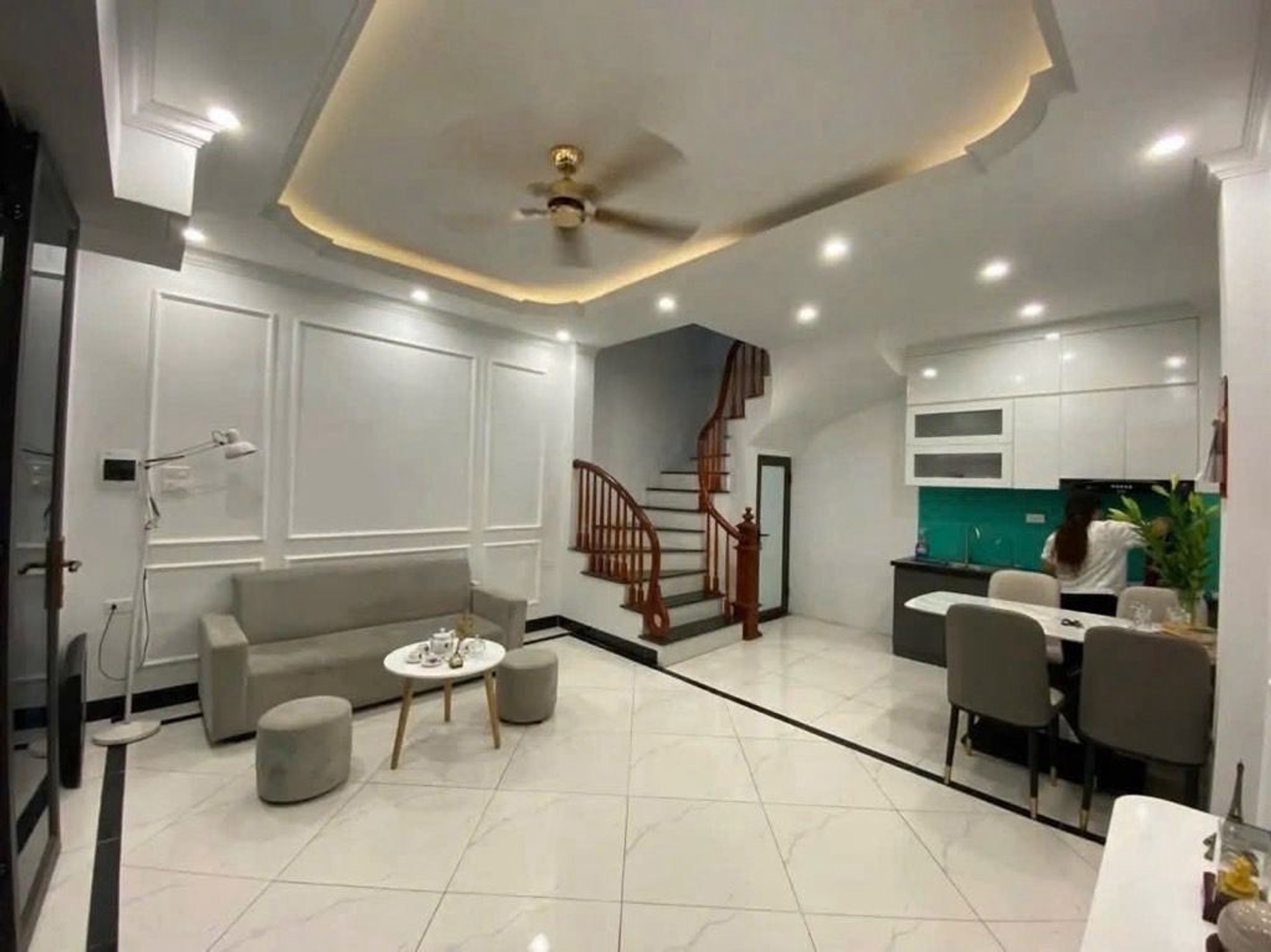 Bán nhà riêng 5 tầng lô góc, mặt tiền 6.3m tại Xuân Phương, giá 5.8 tỷ, pháp lý rõ ràng