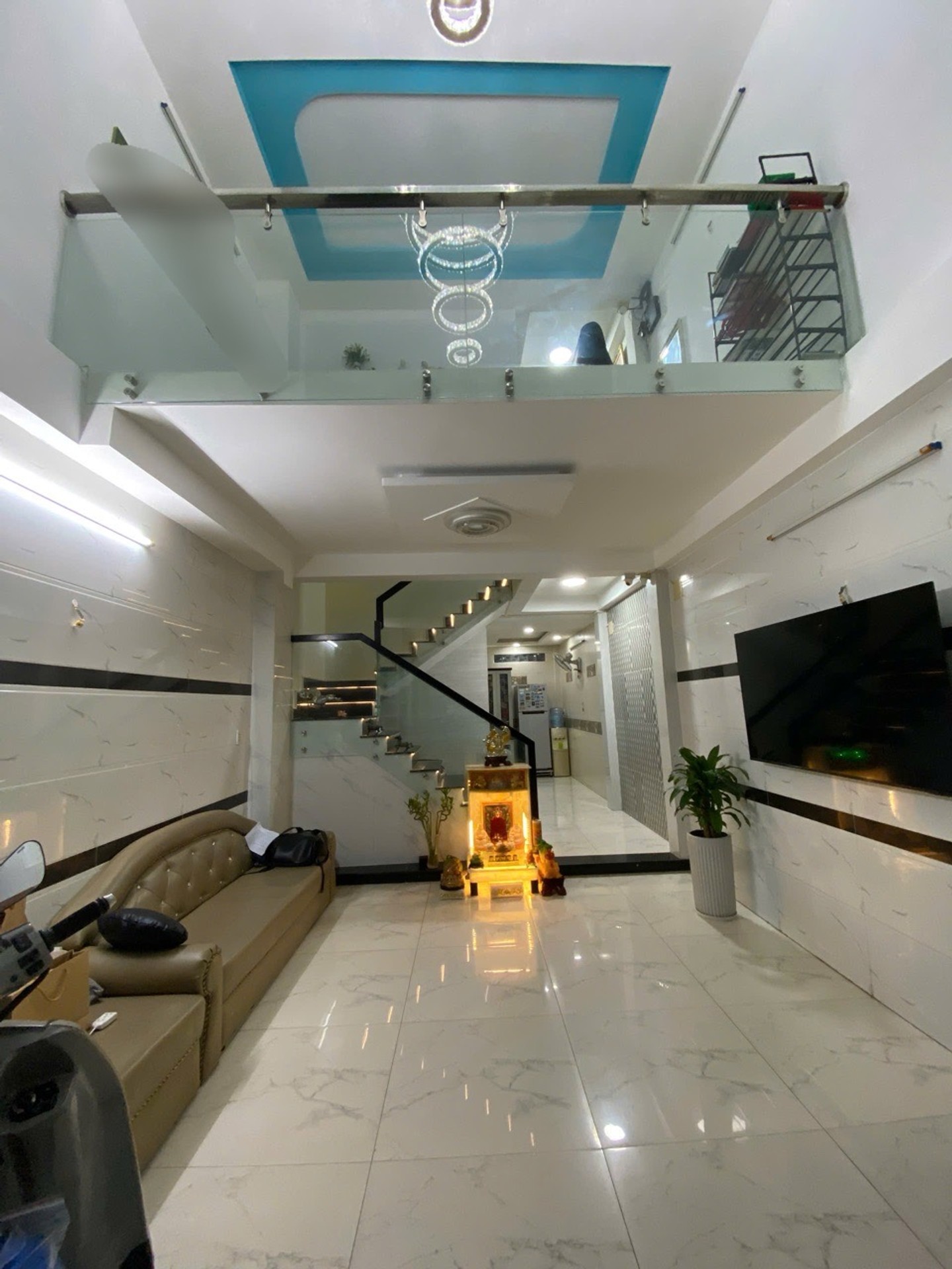 Nhà riêng 5 tầng hướng Đông, mặt tiền 4.2m, diện tích 50.2m² tại phường 9 Tân Bình