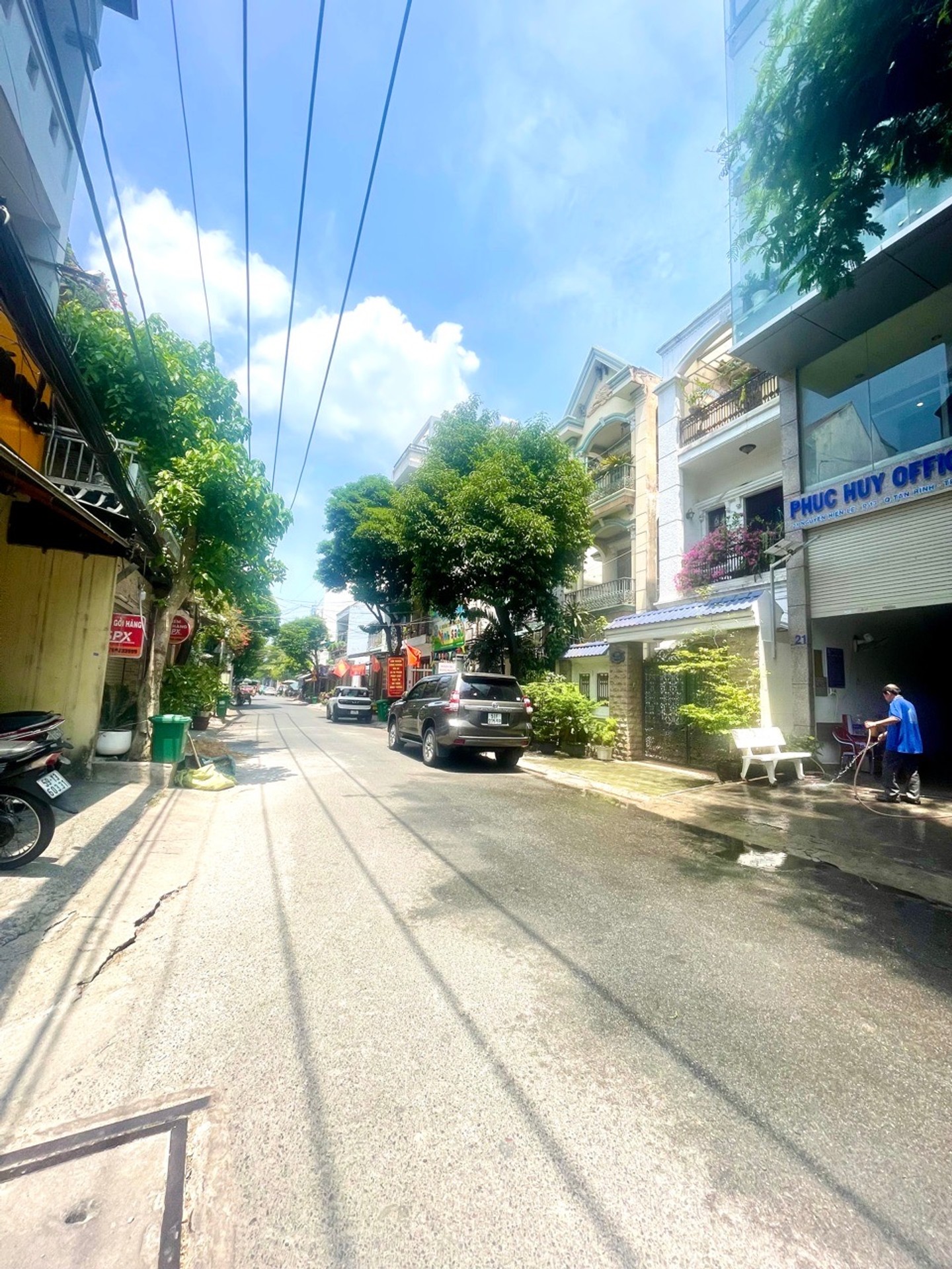 Bán nhà riêng 4 tầng, 9PN, 110m, 20 tỷ Hơn, hẻm xe hơi Khu Nhà Ga T3 Tân Bình,