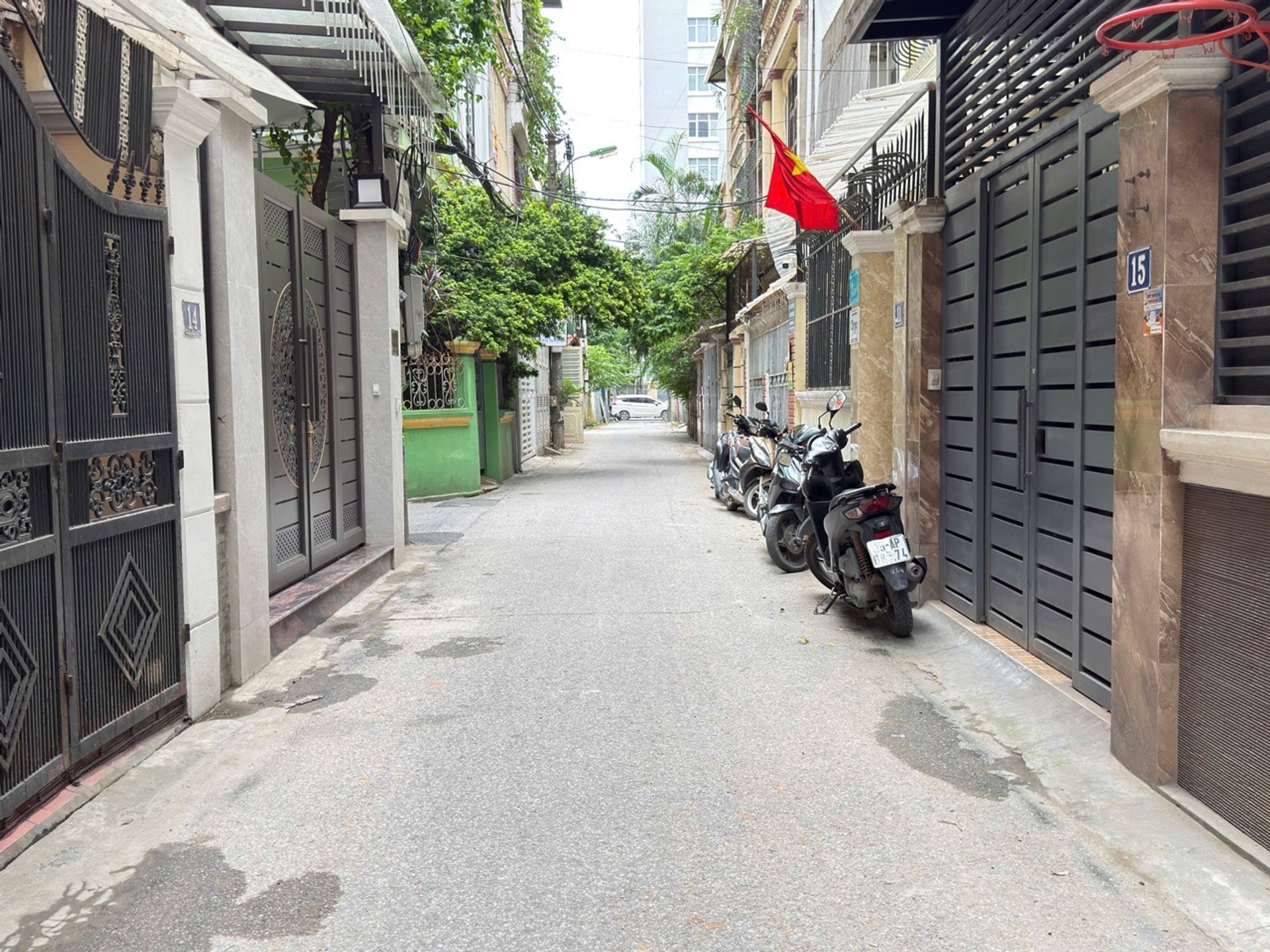 🏡🏠PHÂN LÔ VIP TRẦN QUỐC HOÀN, CẦU GIẤY – 60m² -5 tầng, Ô chờ thang máy - Ô tô ngủ trong nhà
