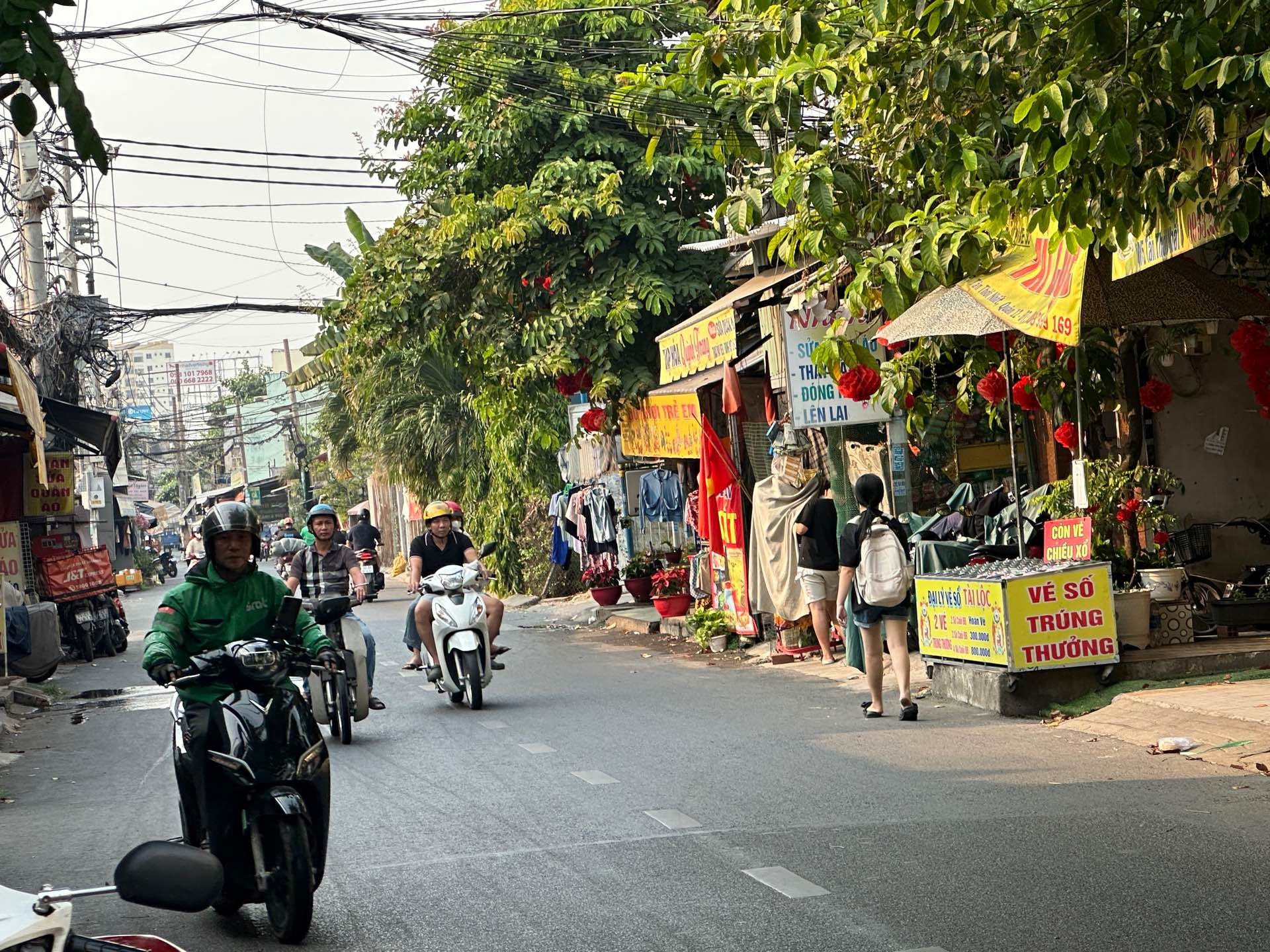 Bán Nhà mặt phố kinh doanh Tân Thới Nhất giá 11 tỷ thương lượng
