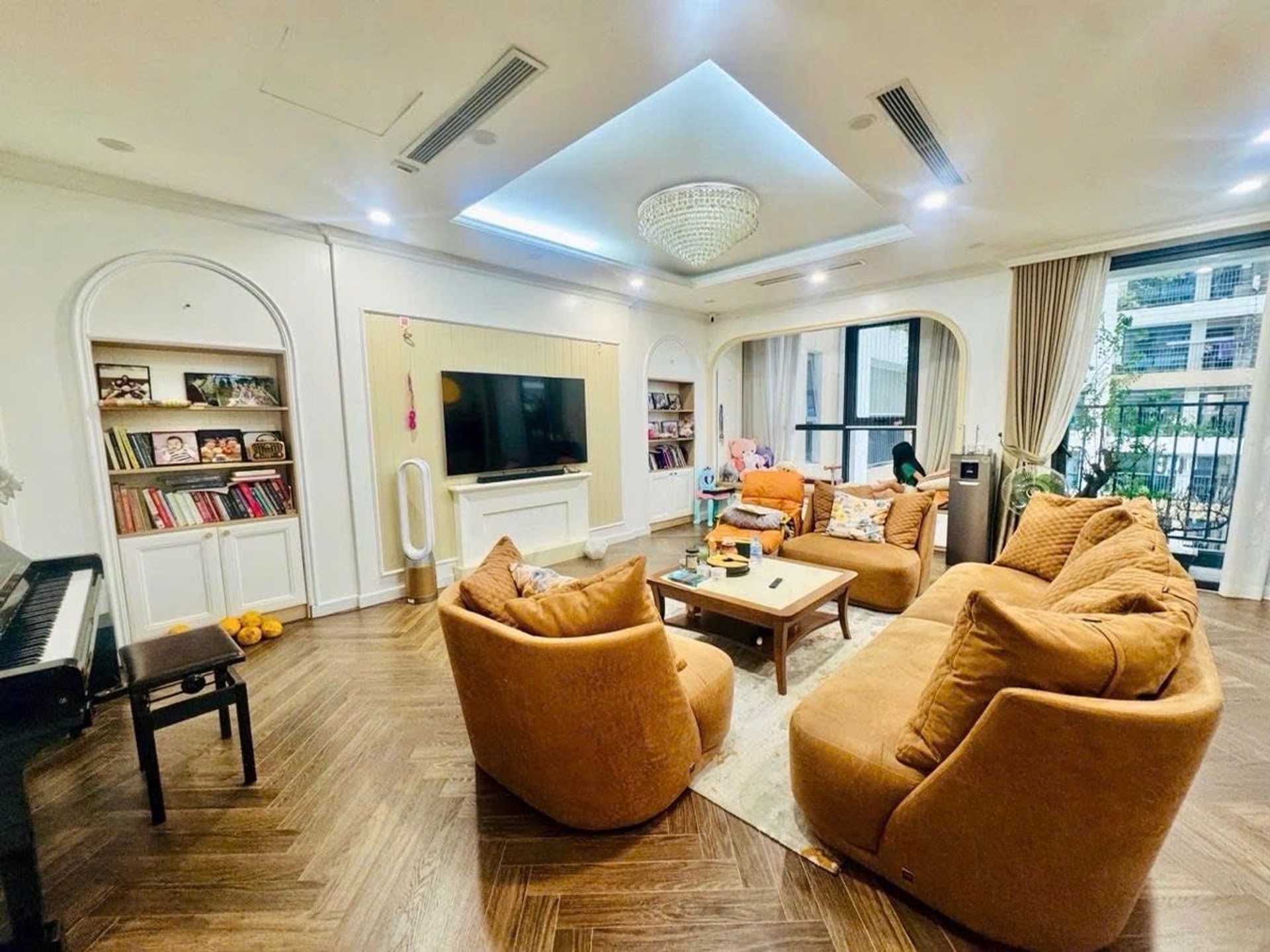 Căn hộ góc cao cấp 148m2 tại 6th Element Tây Hồ Tây giá 21.8 tỷ