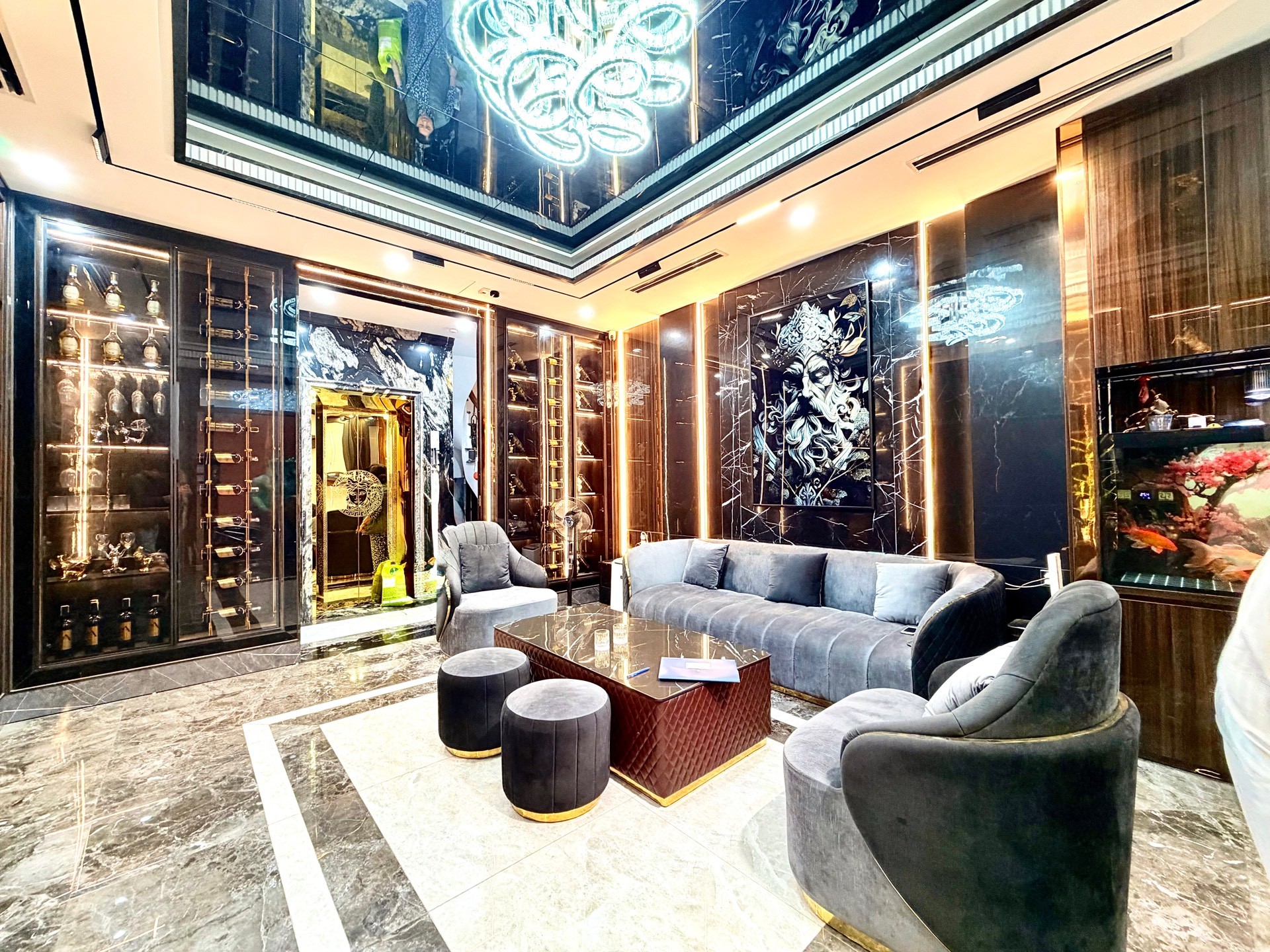 Nhà góc thang máy, nội thất đẳng cấp tại trung tâm Hai Bà Trưng - Cơ hội hiếm có để sở hữu