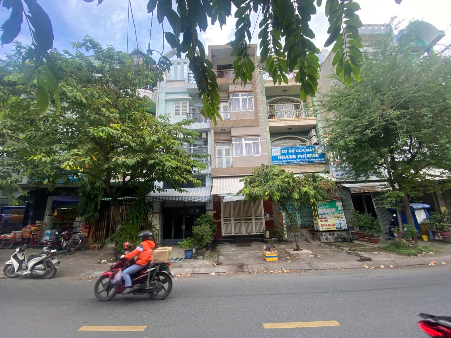 6.8 tỷ Bán mặt tiền kinh doanh đỉnh tại song hành đông Hưng thuận