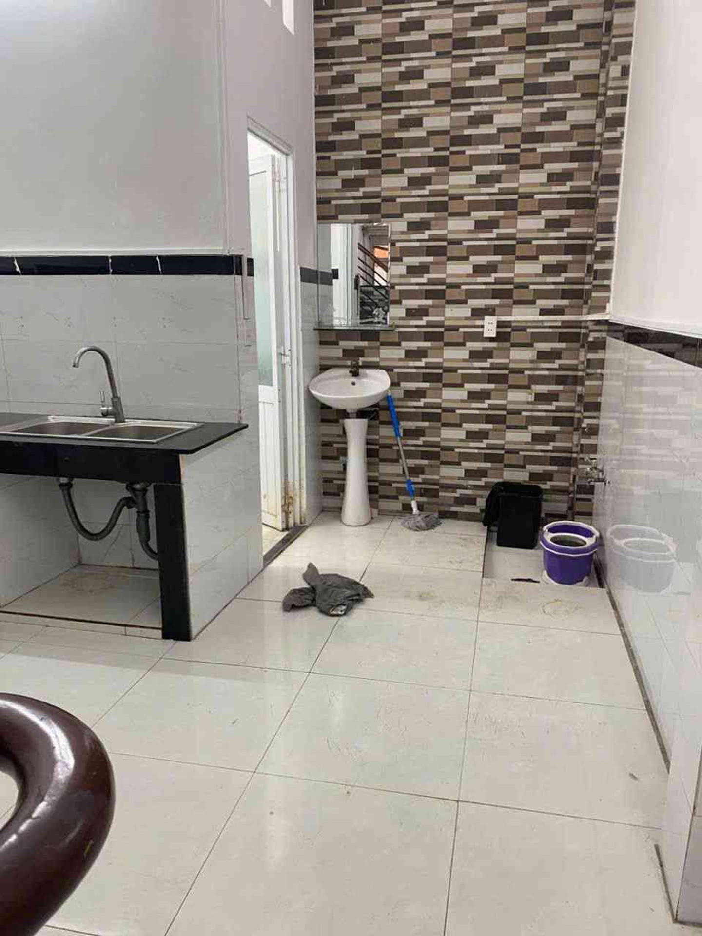 Nhà 2 tầng xinh xắn ở Tân Thới Hiệp, Quận 12, sẵn sàng về ở ngay