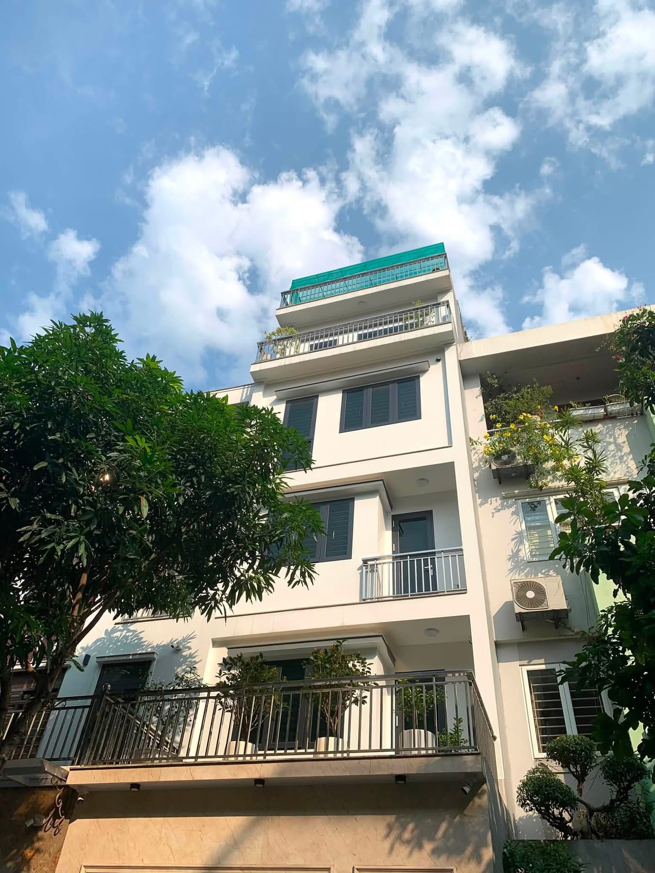 BÁN GẤP LIỀN KỀ VĂN KHÊ, PHÂN LÔ Ô TÔ TRÁNH, KINH DOANH ĐỈNH, 83M2 x 5 TẦNG, GIÁ CHÀO 19 TỶ 2.