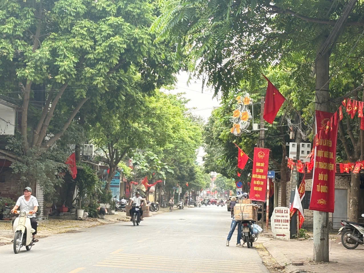 🌺3 Ô TÔ TRÁNH-KINH DOANH SẴN DÒNG TIỀN-GẦN TRƯỜNG HỌC CÁC CẤP-KCN BẮC THĂNG LONG CÁCH 300M-SANG PH