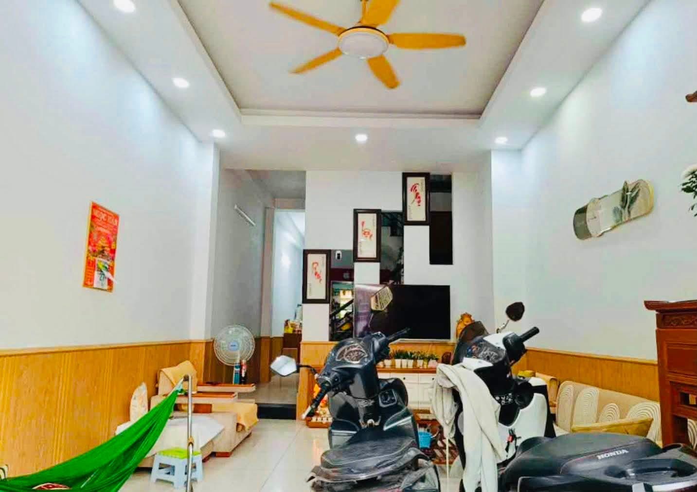 Bán nhà Lâm Văn Bền Quận 7 cạnh M-One, 5p qua Lotte, Q4, Q1