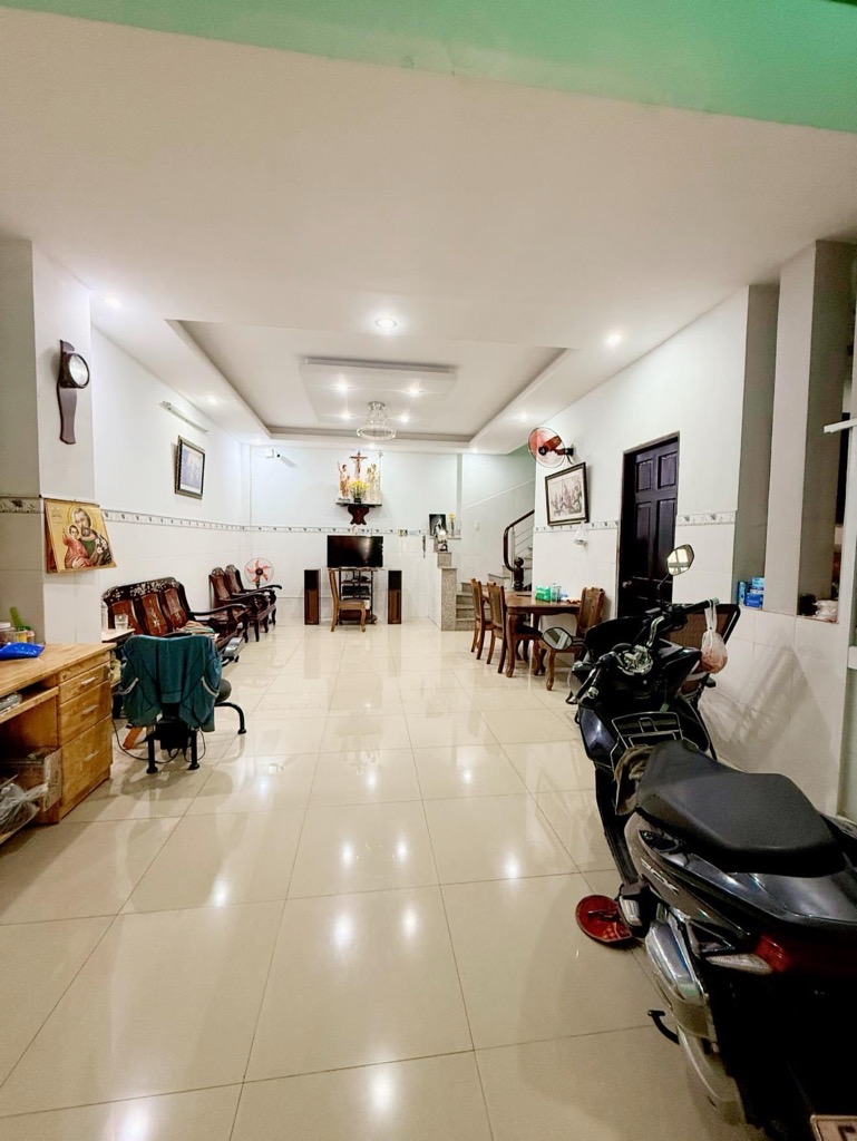 Bán nhà mặt tiền tại Tân Thới Nhất 1, Quận 12, mặt tiền rộng 8.5m, giá 12.8 tỷ