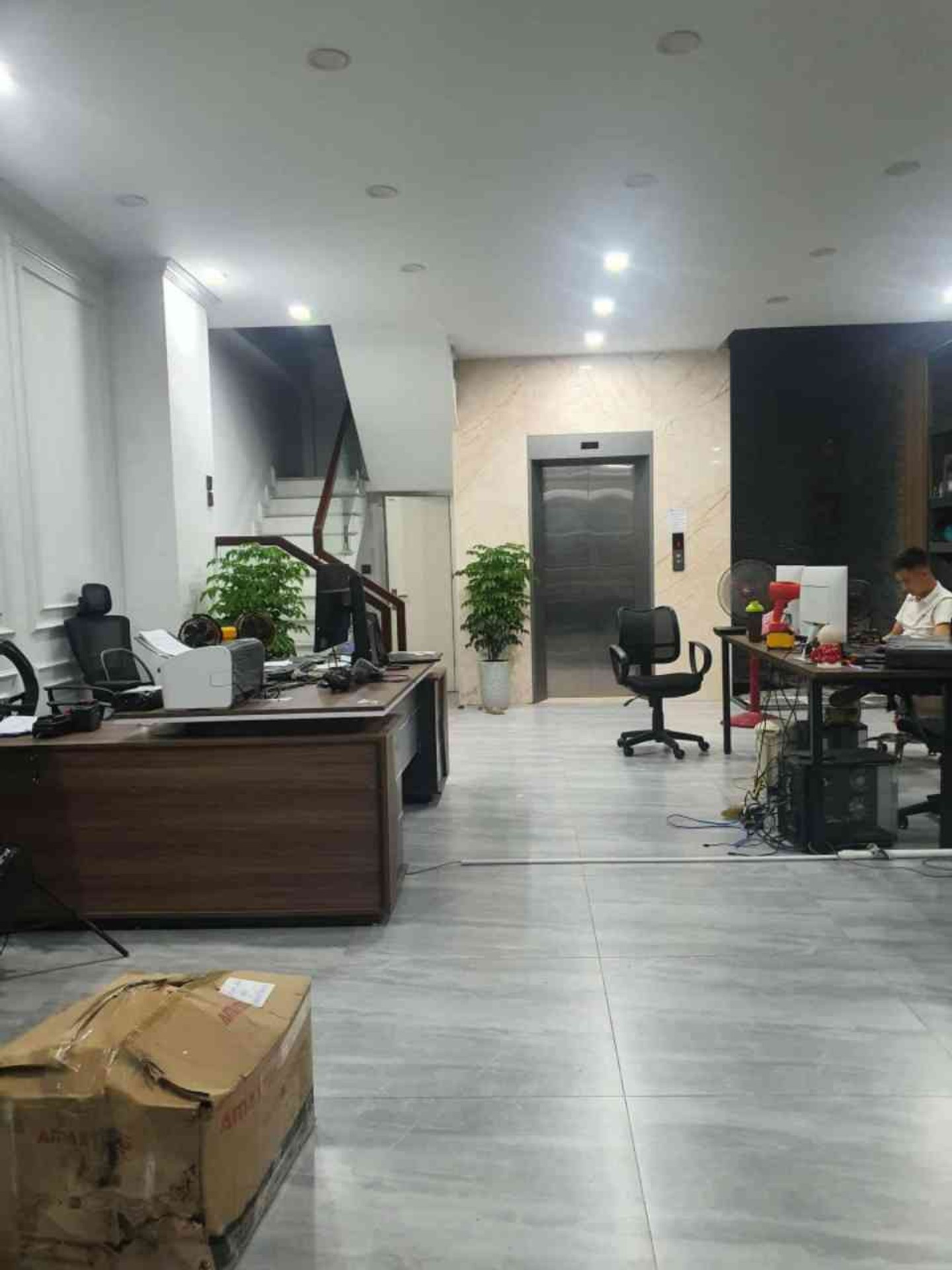 Bán nhà riêng 5 tầng Phúc Lợi, mặt tiền 6m, thang máy, phù hợp kinh doanh