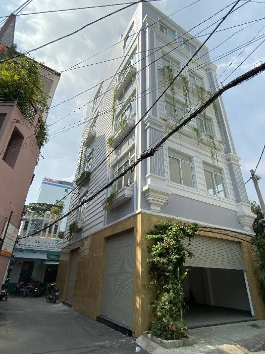 Bán nhà mặt phố 5 tầng có thang máy phường 8 Quận Phú Nhuận