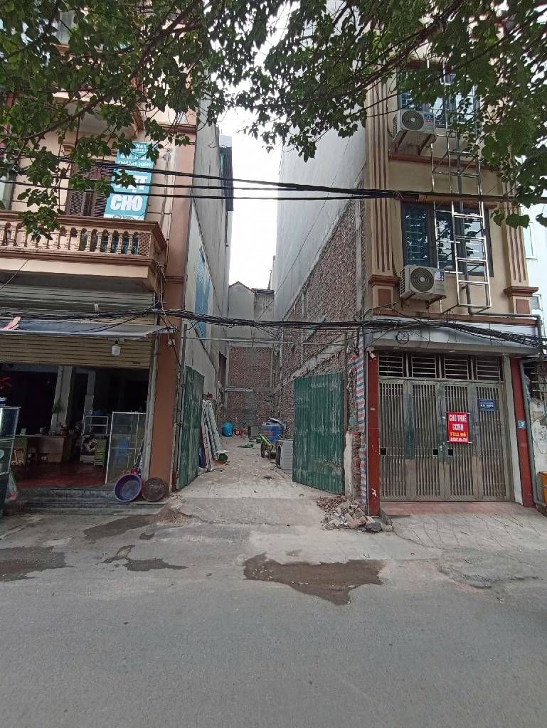 Cơ hội vàng sở hữu đất nền mặt tiền ngõ ô tô tránh tại Đại Lộ Thăng Long