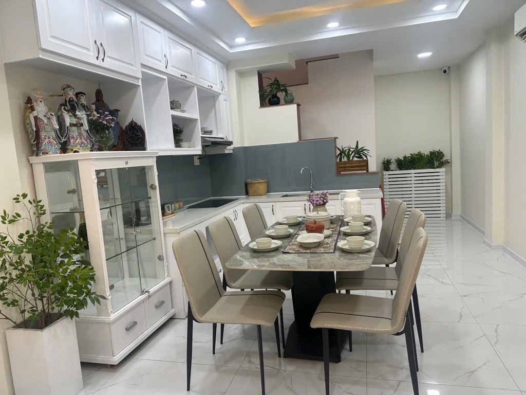 Bán nhà 5 tầng hiện đại tại Nơ Trang Long, Bình Thạnh, giá tốt