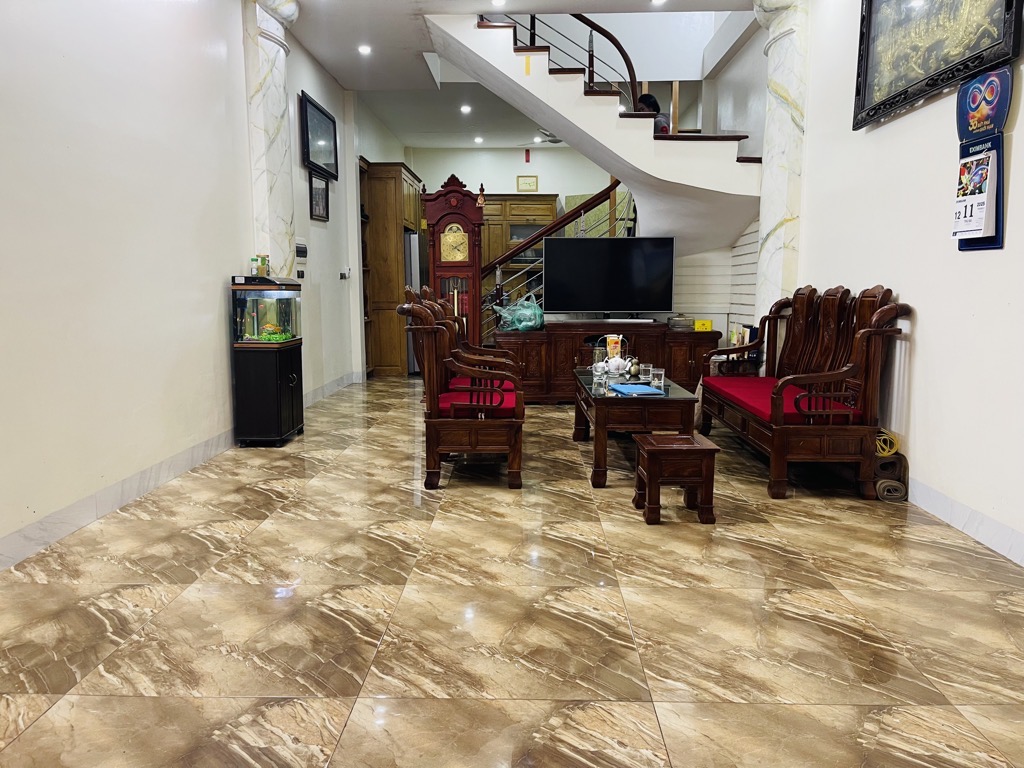 Nhà riêng 4 tầng diện tích 66.6m² gần phố Ngô Quyền, đầy đủ nội thất, ô tô vào nhà