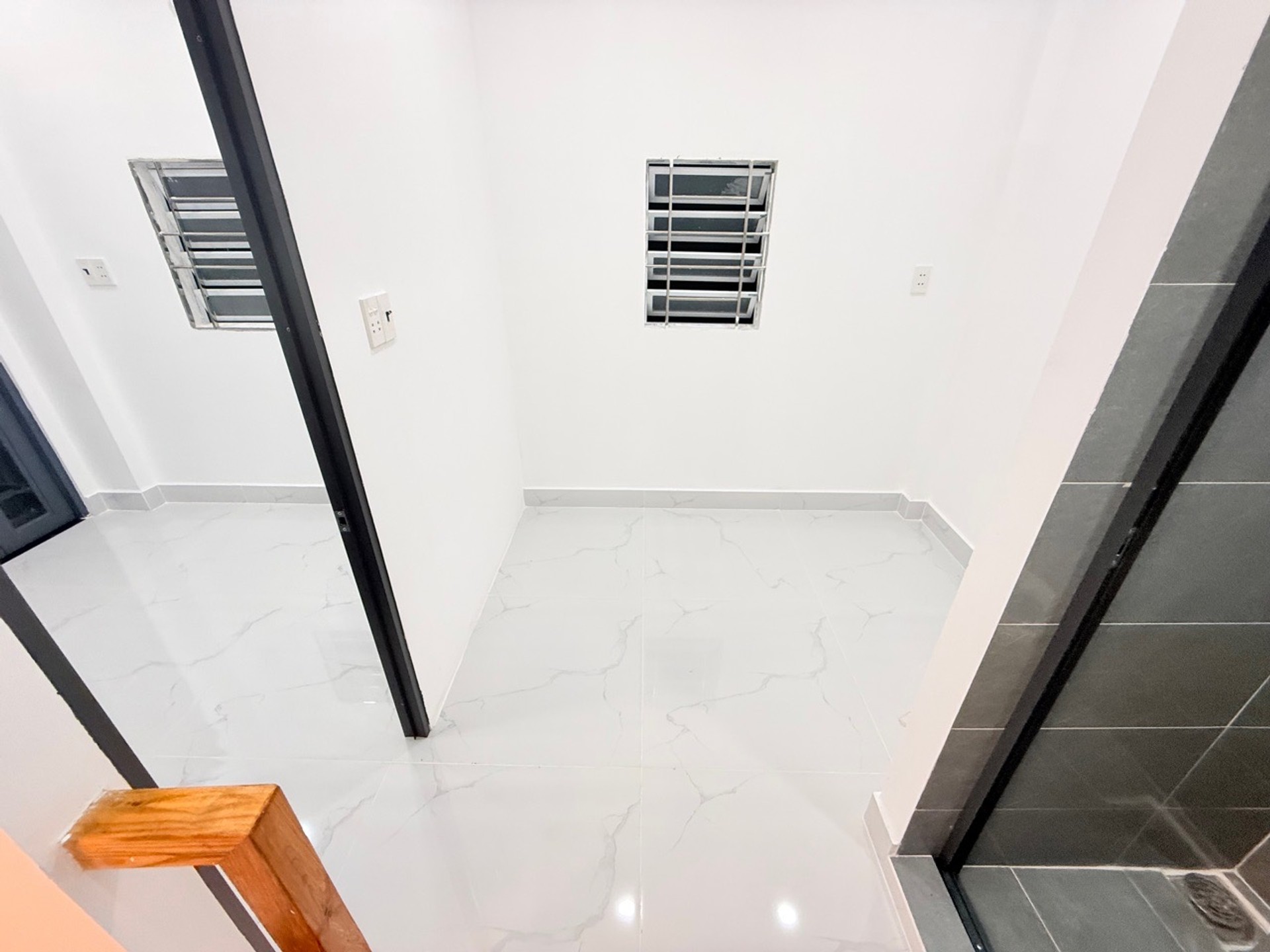 Cơ hội hiếm có sở hữu nhà 2PN 2WC gần đường lớn tại Tân Thới Hiệp, Quận 12