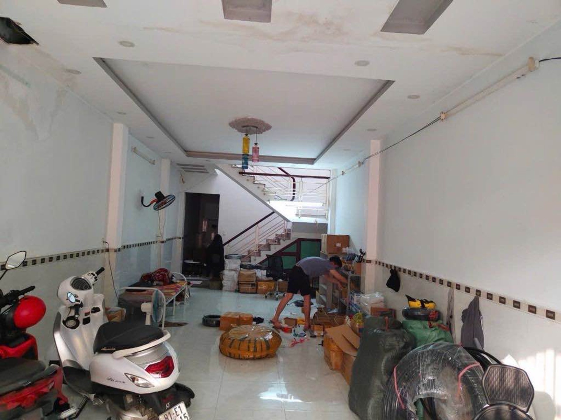 Bán nhà 2 tầng mặt phố, 101m2, giá 6,2 tỷ, khu vực Thụt
