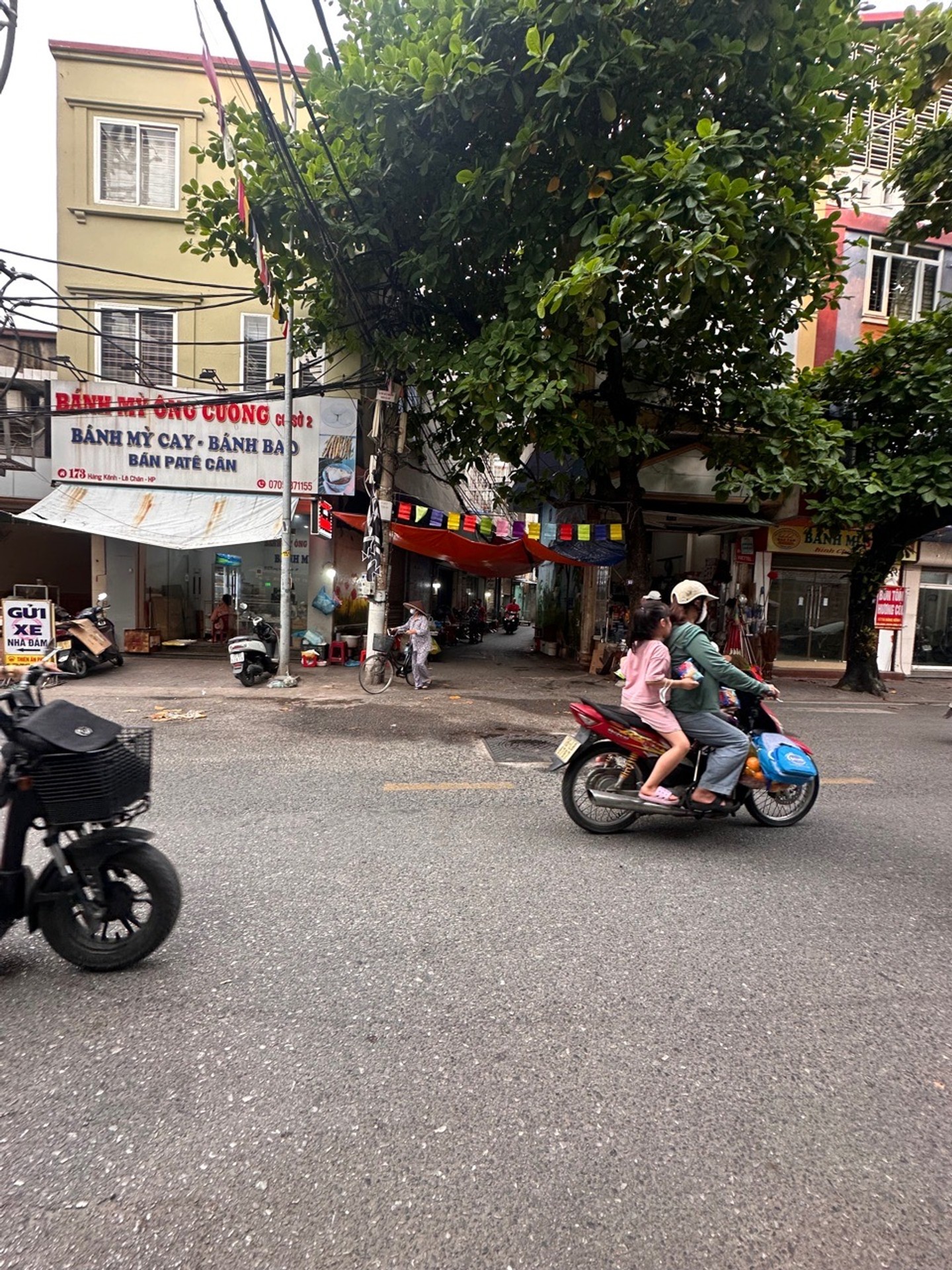 Cơ Hội Vàng Sở Hữu Nhà Mặt Tiền Kinh Doanh Sầm Uất, Ngõ Ô Tô Thông Thoáng