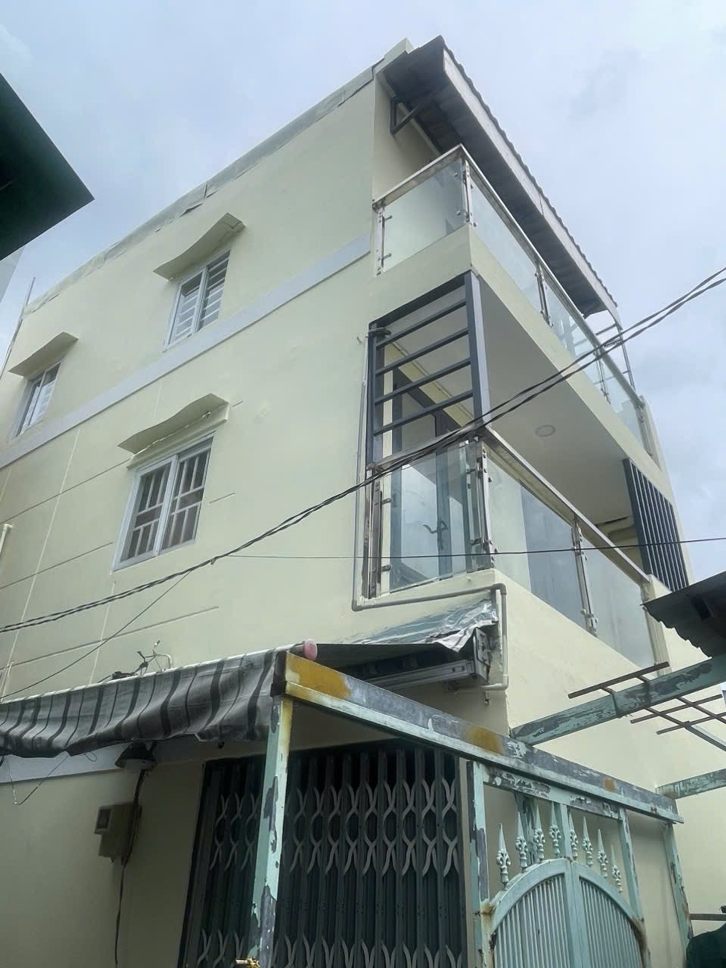 Nhà bán công đủ 83m2 DTSD,công năng lớn, khu hiện hữu
