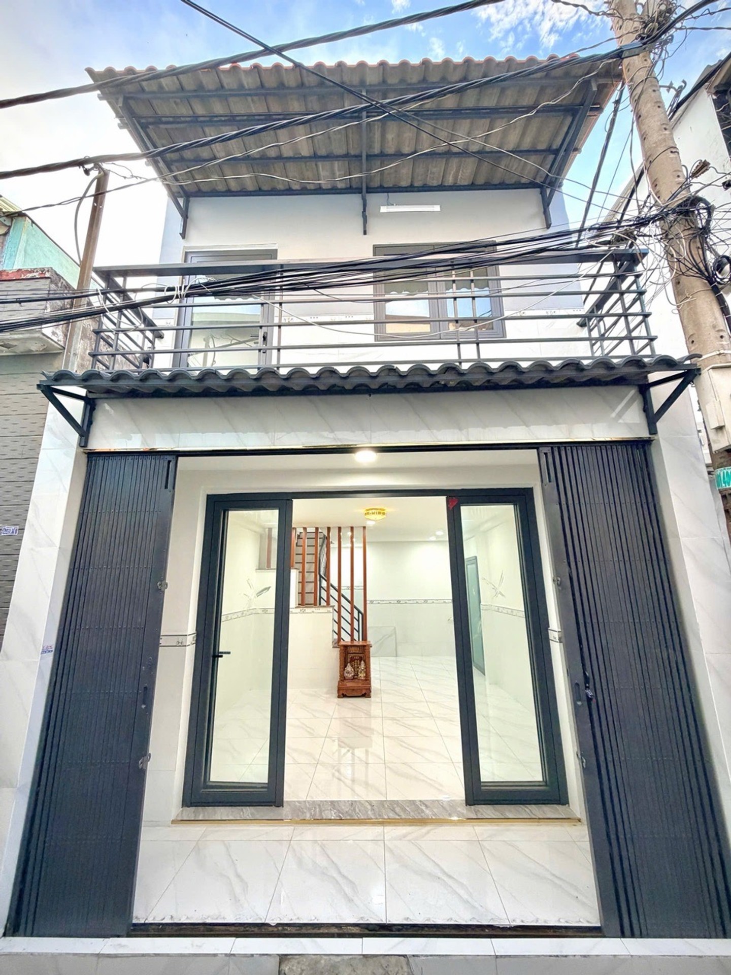 Nhà mới 2 tầng, Lê Văn Quới giáp Tân Phú, dtsd 64m2 chỉ 2.x Tỷ
- 4x8, trệt lầu gồm 2 phòng ngủ,