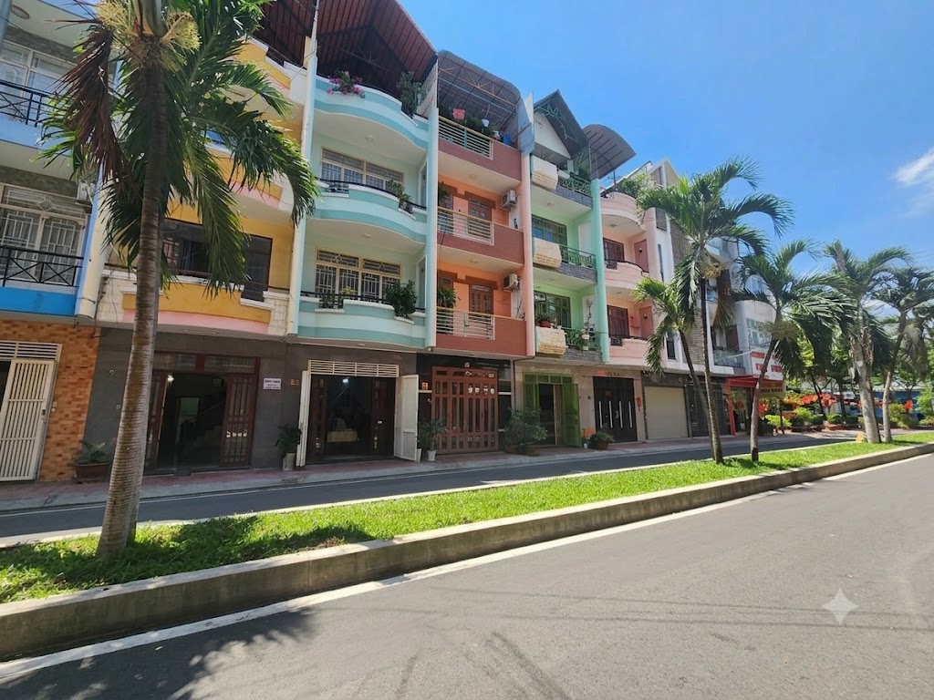 BÁN NHÀ 4 TẦNG, 4 PN, MẶT TIỀN ĐƯỜNG SỐ CAO LỖ, ĐỐI DIỆN TTTM PARC MALL, SHR, HOÀN CÔNG