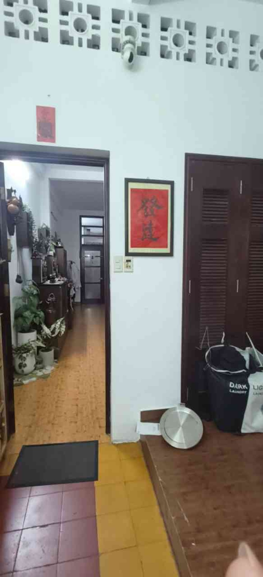 Nhà mặt tiền Lê Thánh Tôn quận 1, 6 tầng kinh doanh đỉnh