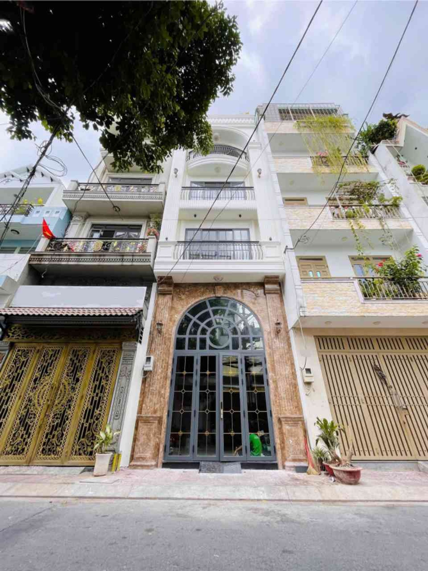 Nhà mặt phố 5 tầng có thang máy, diện tích 78.9m2 tại phường Bảy Hiền, Quận Tân Bình