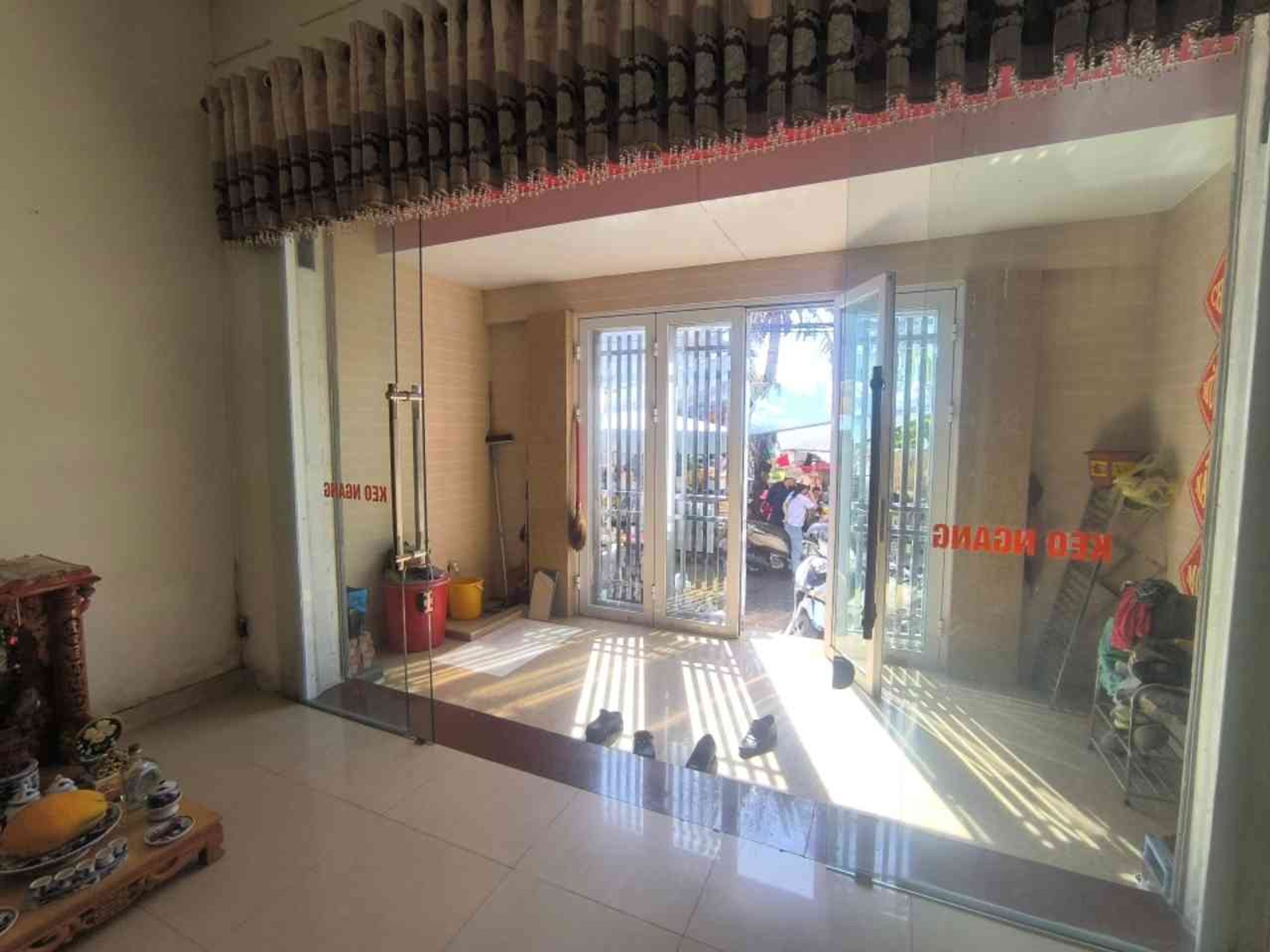 Bán nhà 4 tầng mặt đường chợ Đồ Sơn, diện tích 78.1m², phù hợp kinh doanh và ở