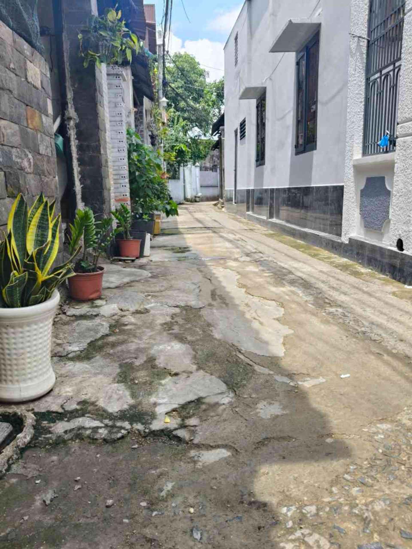 Bán nhà riêng phường Trung Mỹ Tây Quận 12 diện tích lớn hẻm 3 gác lô góc giá 3.75 tỷ