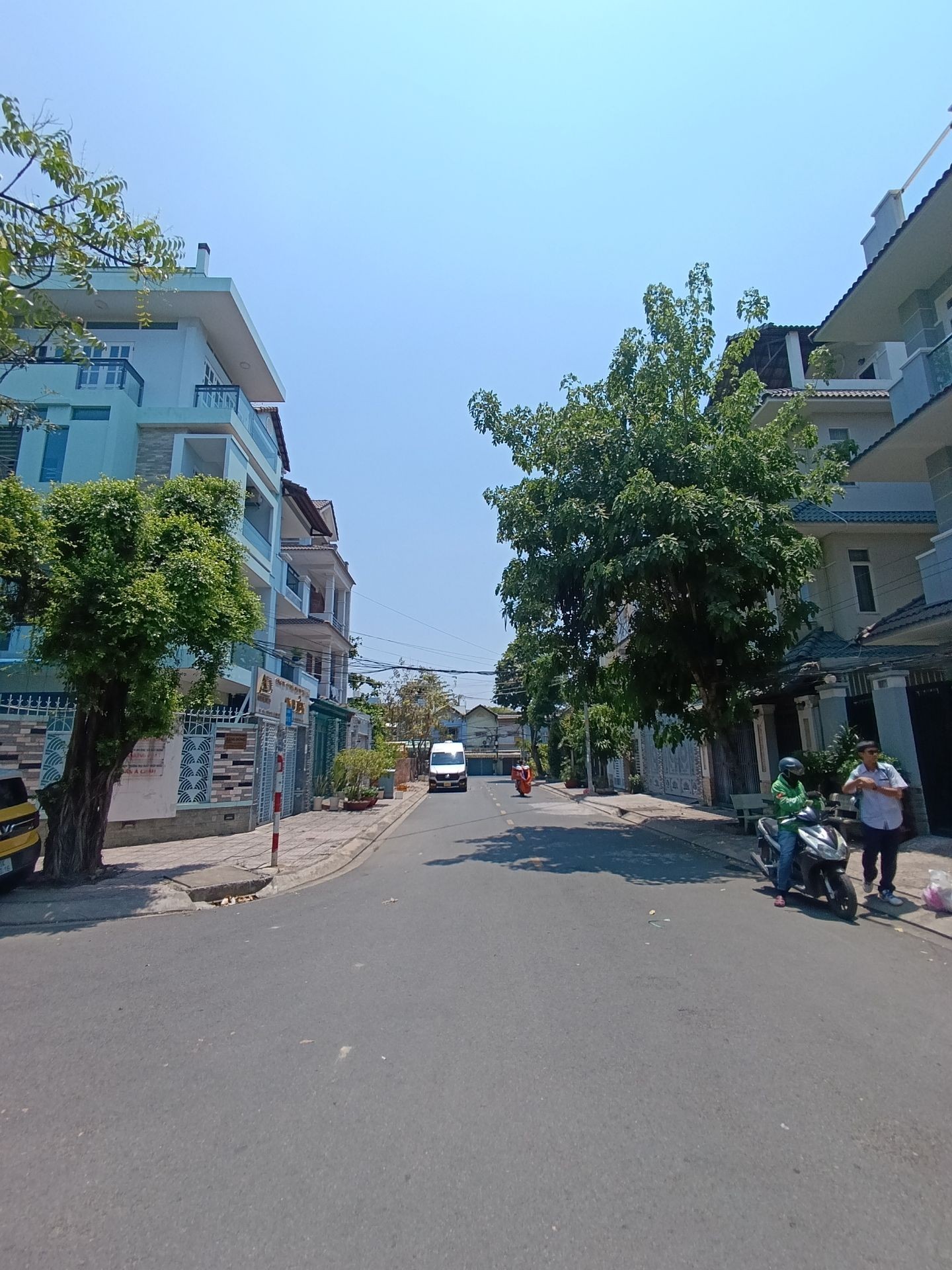 Biệt thự yên tĩnh, hiếm có ngay trung tâm Quận 8
