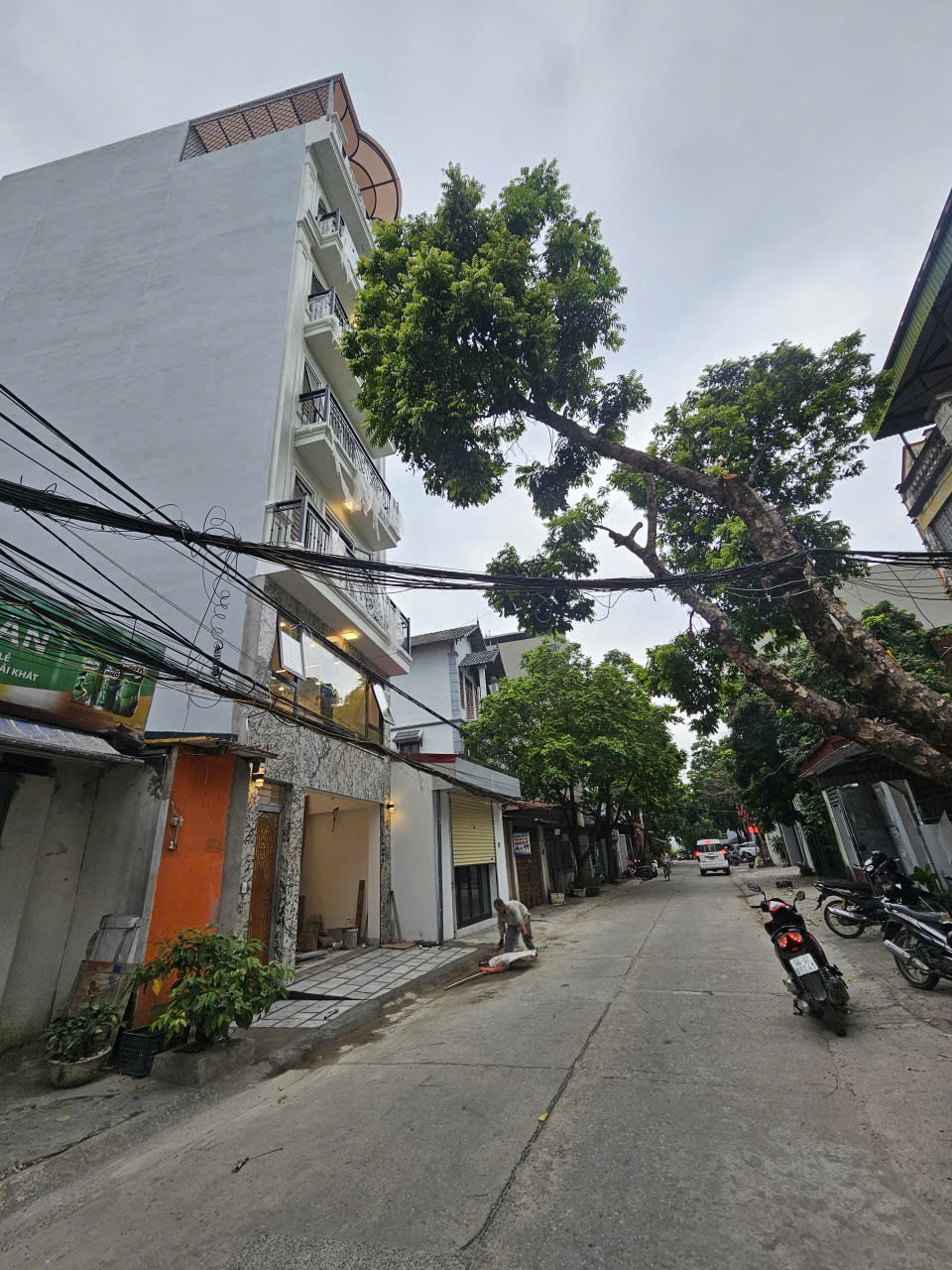 BÁN NHÀ NGỌC TRÌ 60M2- 7 TẦNG THANG MÁY - VỈA HÈ Ô TÔ TRÁNH - 23.8 Tỷ