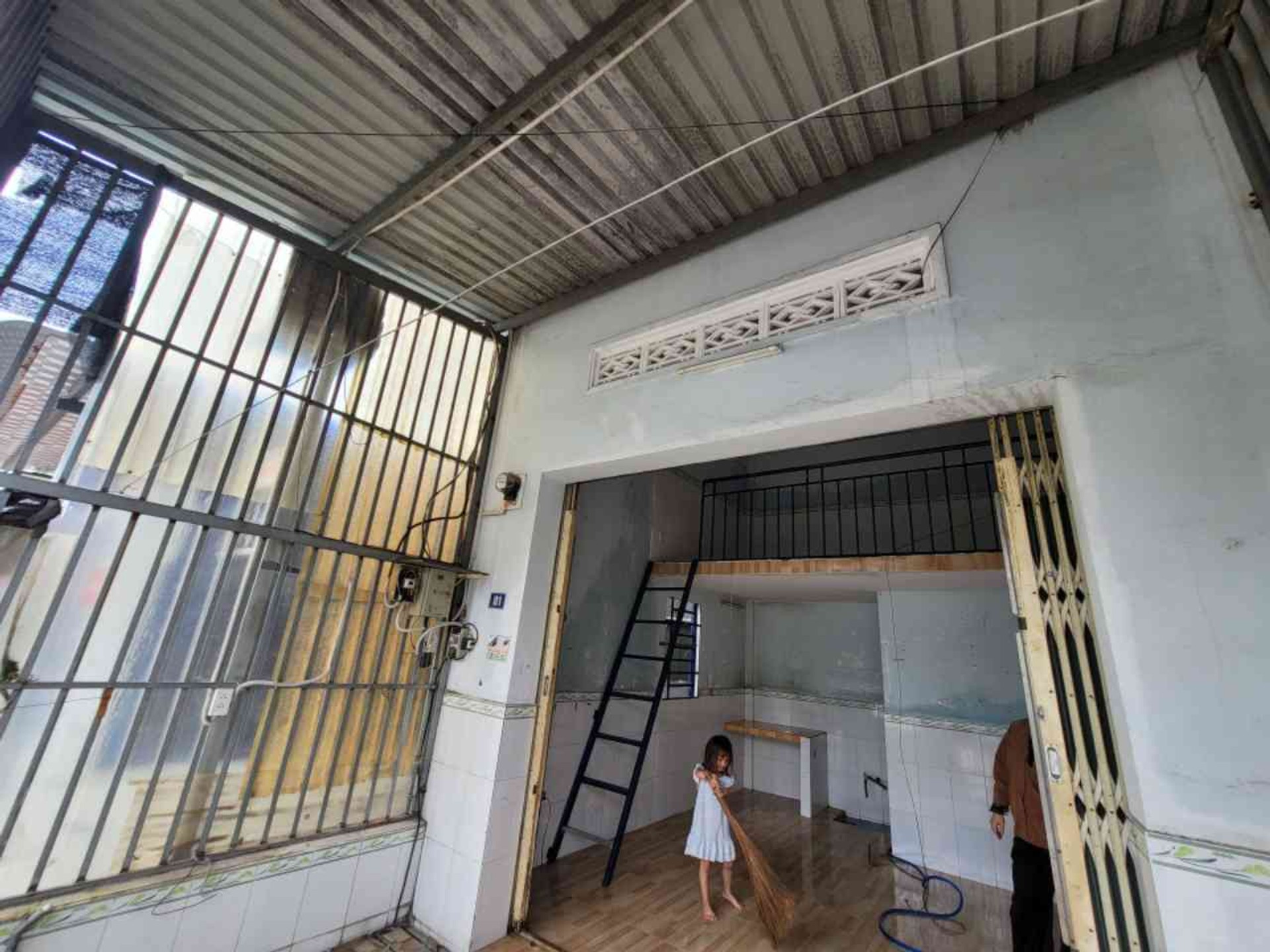 Nhà trọ 131.7m2,3ty7.