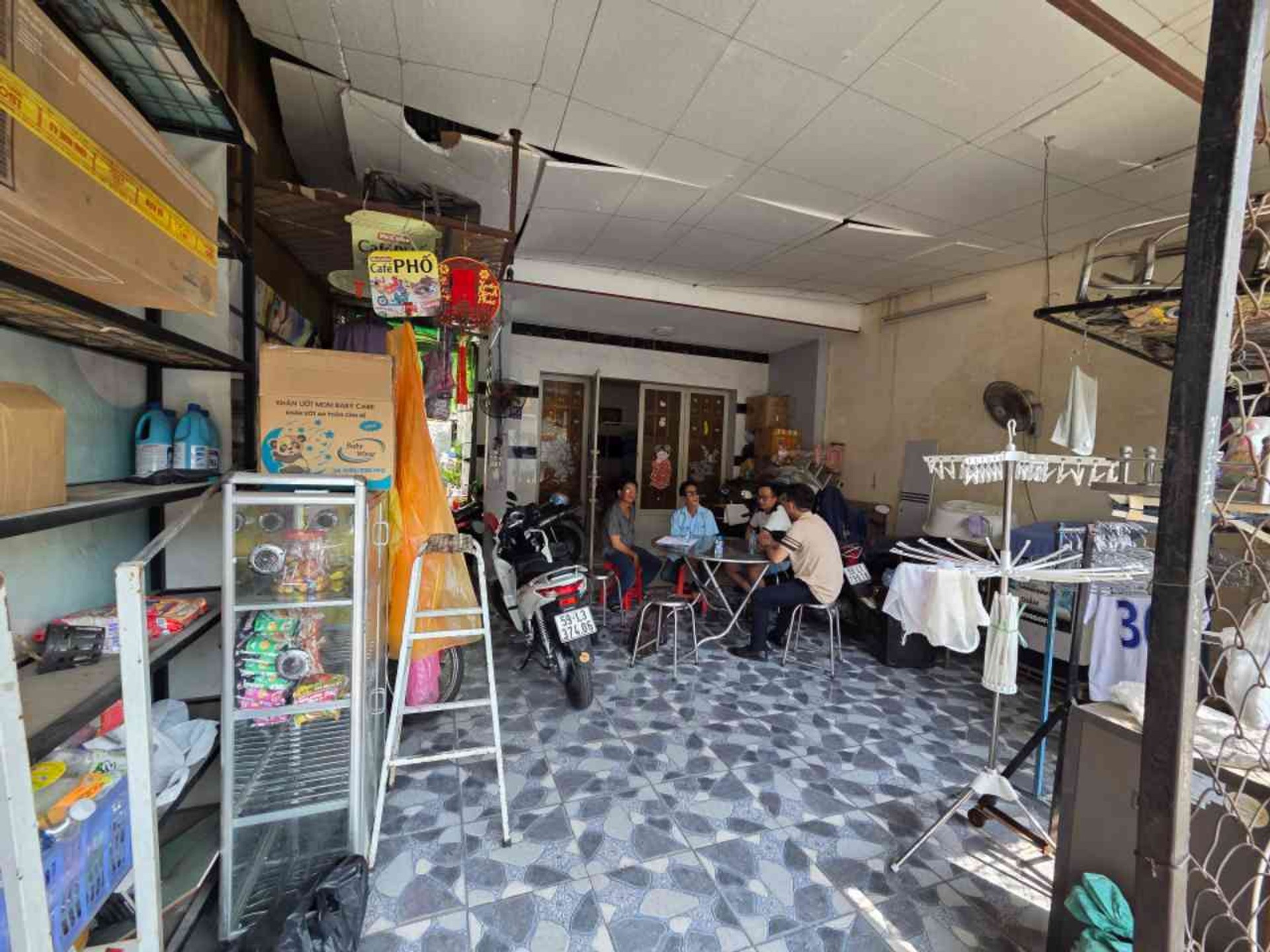 Cơ hội hiếm có sở hữu 125m2 Nhà mặt tiền rộng gần 6m tại Phú Định giá 7,3 tỷ