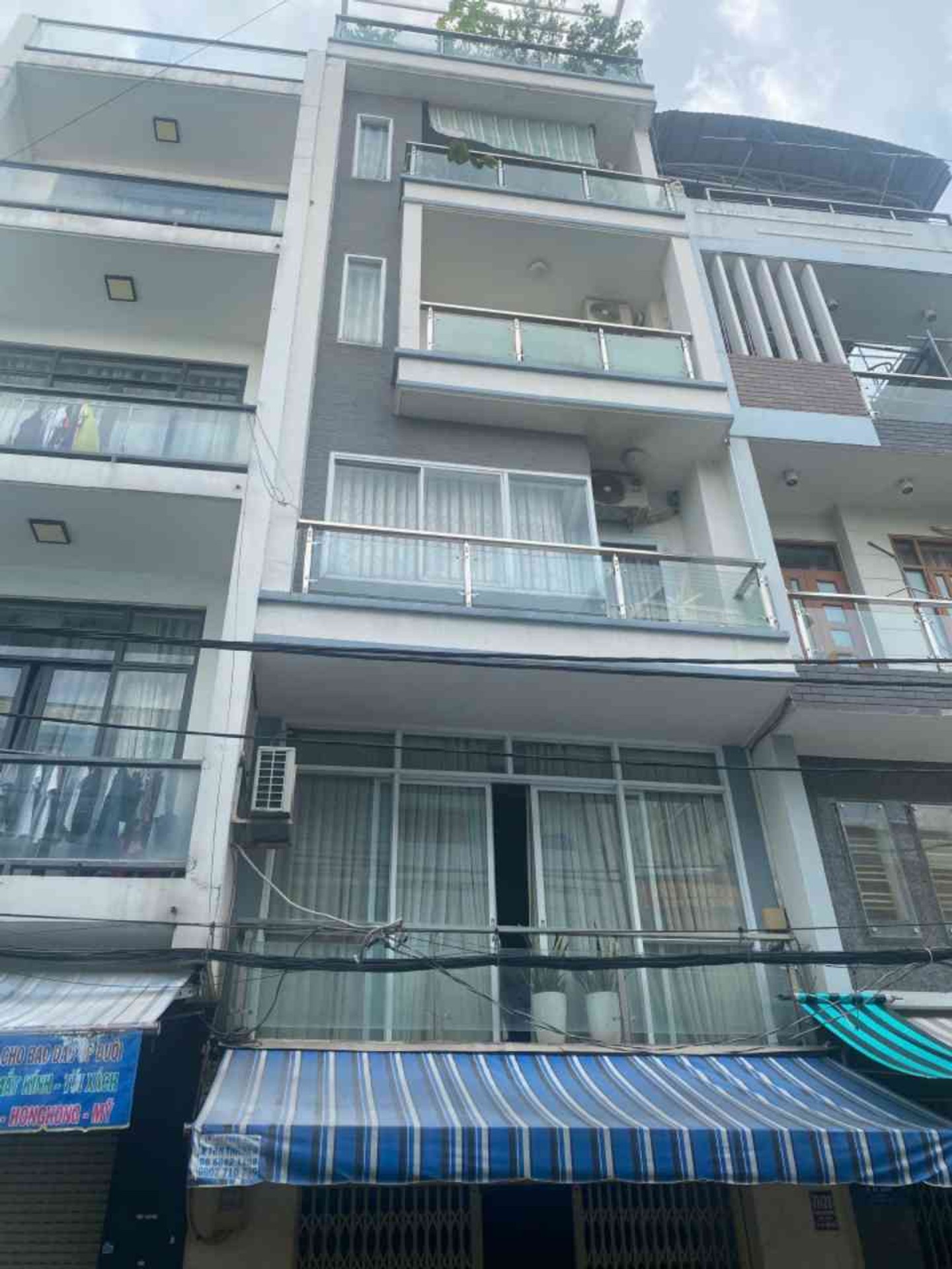 Nhà mặt phố kinh doanh cực đỉnh ngay chợ Trần Văn Quang, Tân Bình
