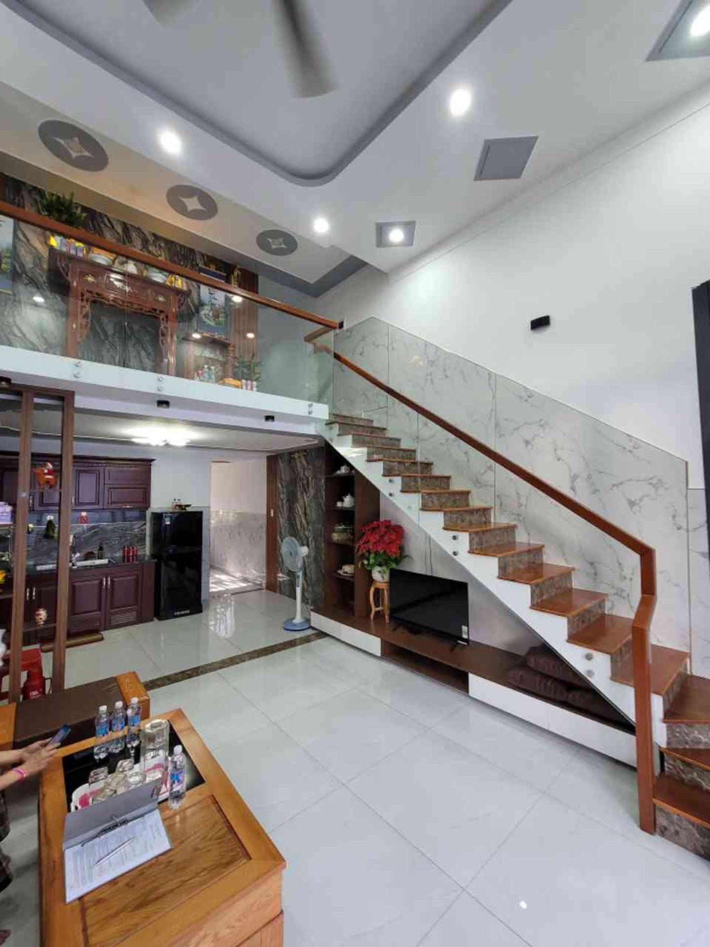 Nhà gác đúc kiên cố, ô tô 7 chỗ vào tận cửa, giá chỉ 2,25 tỷ
