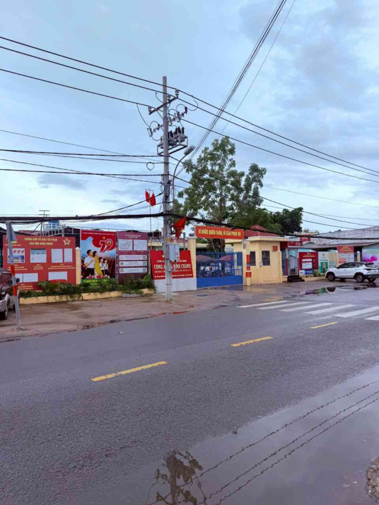 Nhà mặt tiền rộng rãi tại An Phú Tây cho kinh doanh đỉnh cao