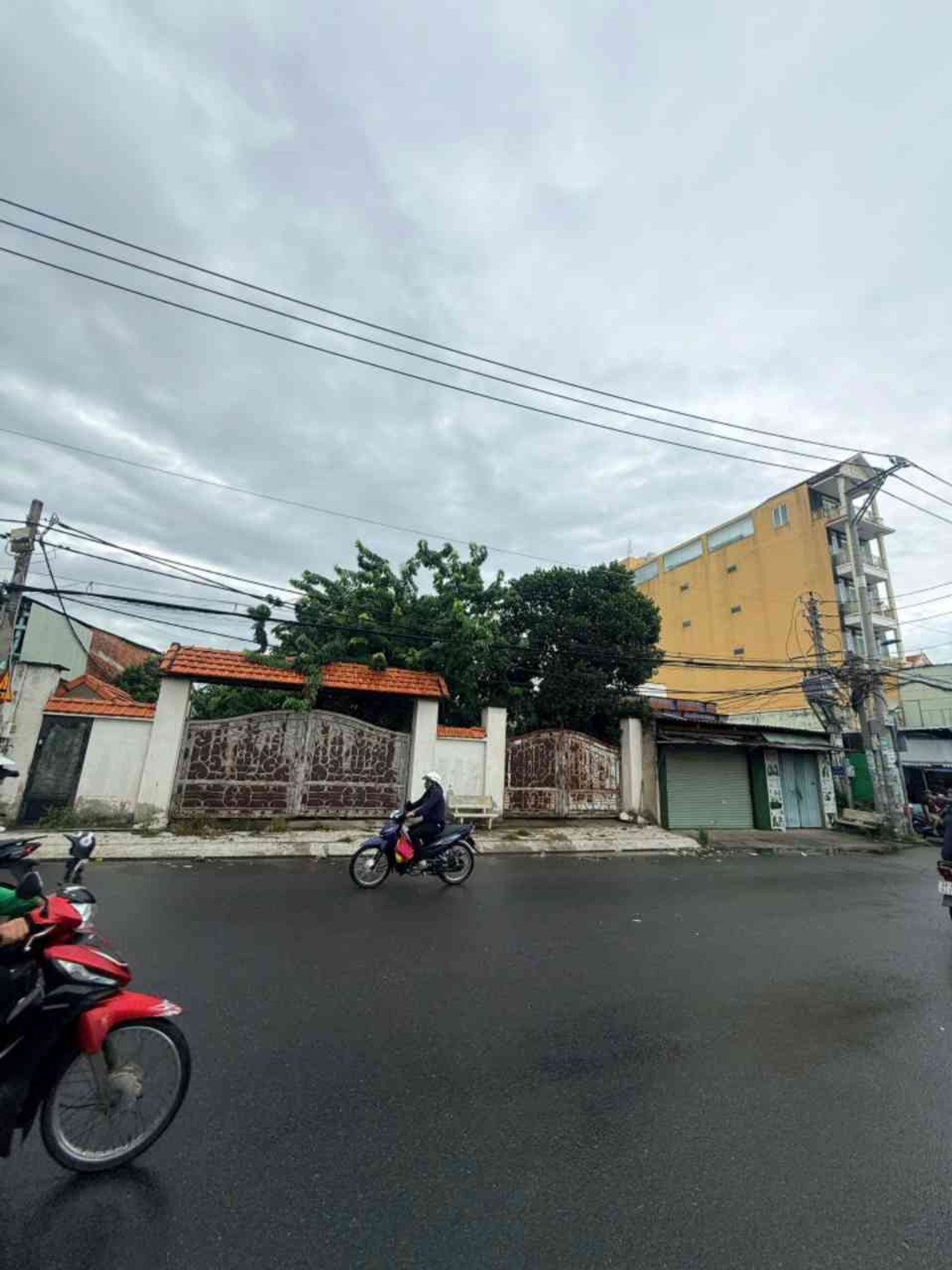 Nhà mặt phố siêu đẹp kèm đất rộng tại An Phú Tây, Bình Chánh