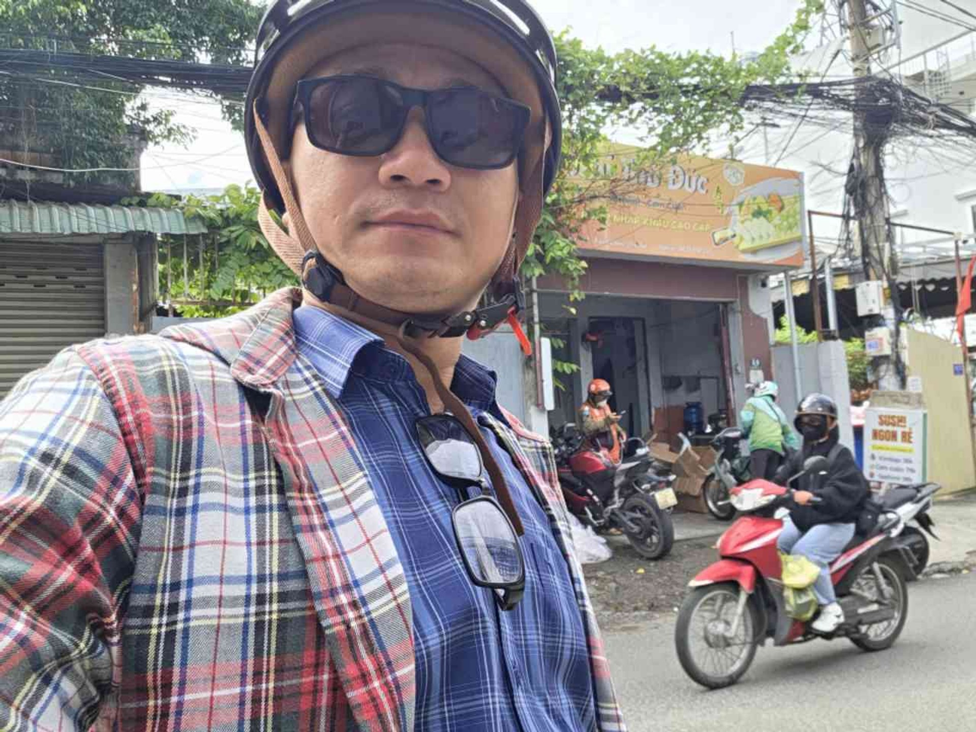 Nhà mặt phố Hoàn Diệu 2 giá tốt cho kinh doanh
